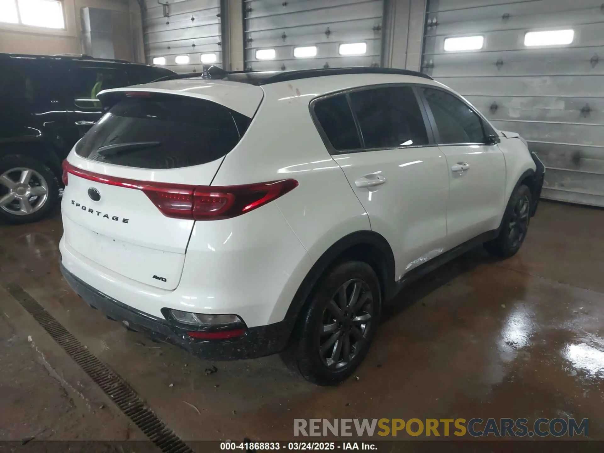 4 fotografías del automóvil dañado KNDP6CAC7M7888685 KIA SPORTAGE 2021