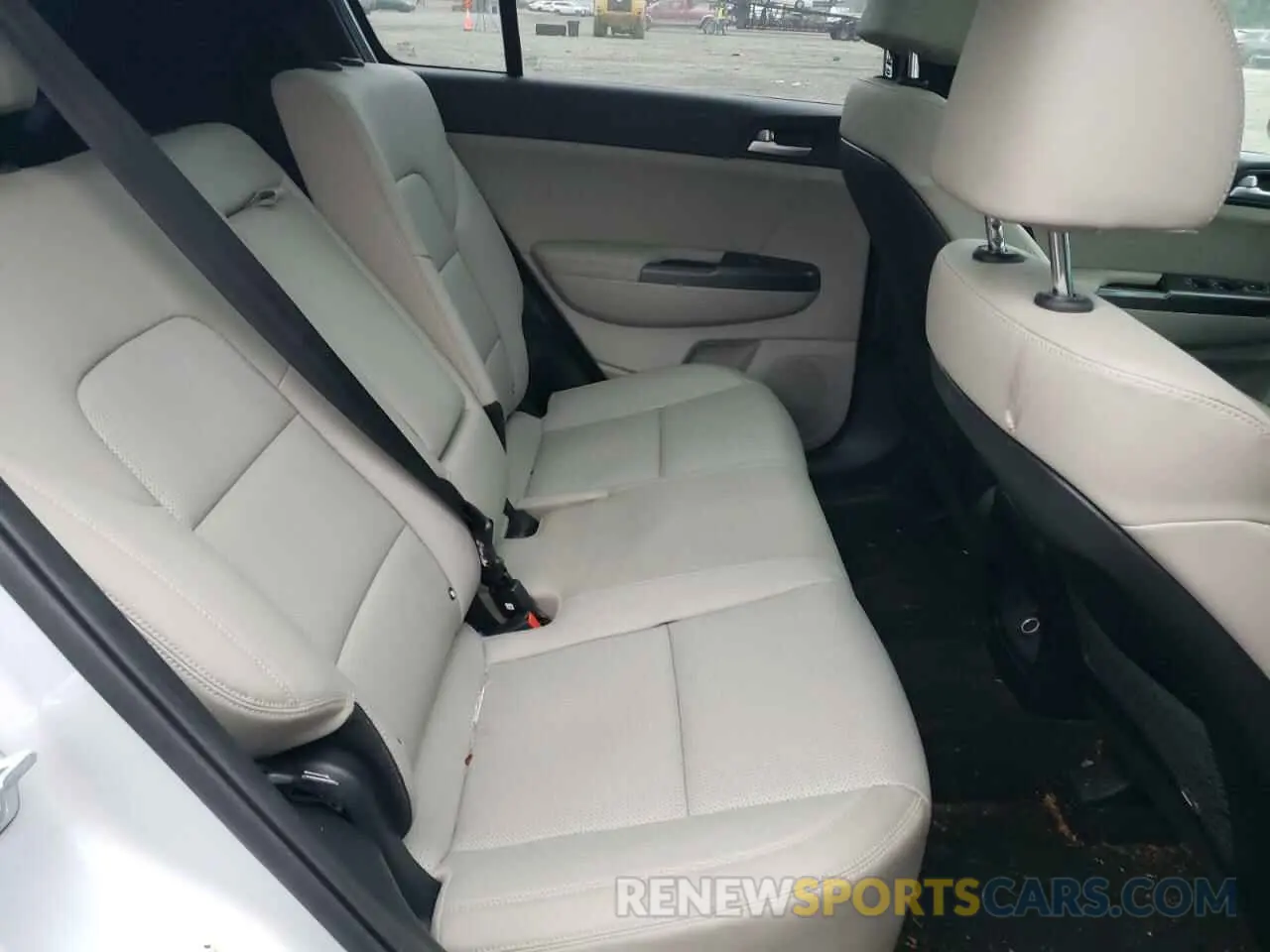 11 fotografías del automóvil dañado KNDP6CACXM7868298 KIA SPORTAGE 2021