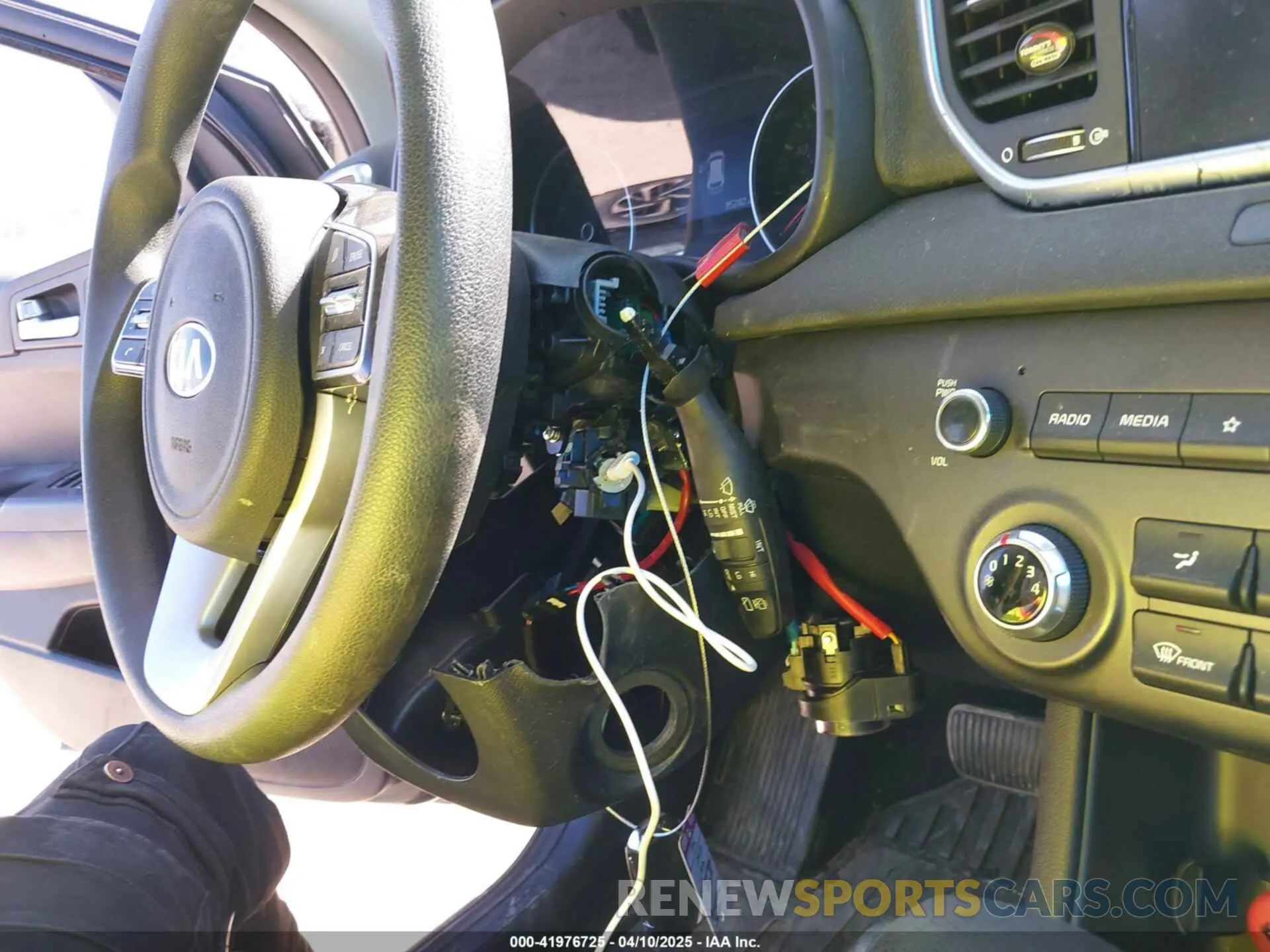 12 fotografías del automóvil dañado KNDPM3AC0M7854464 KIA SPORTAGE 2021