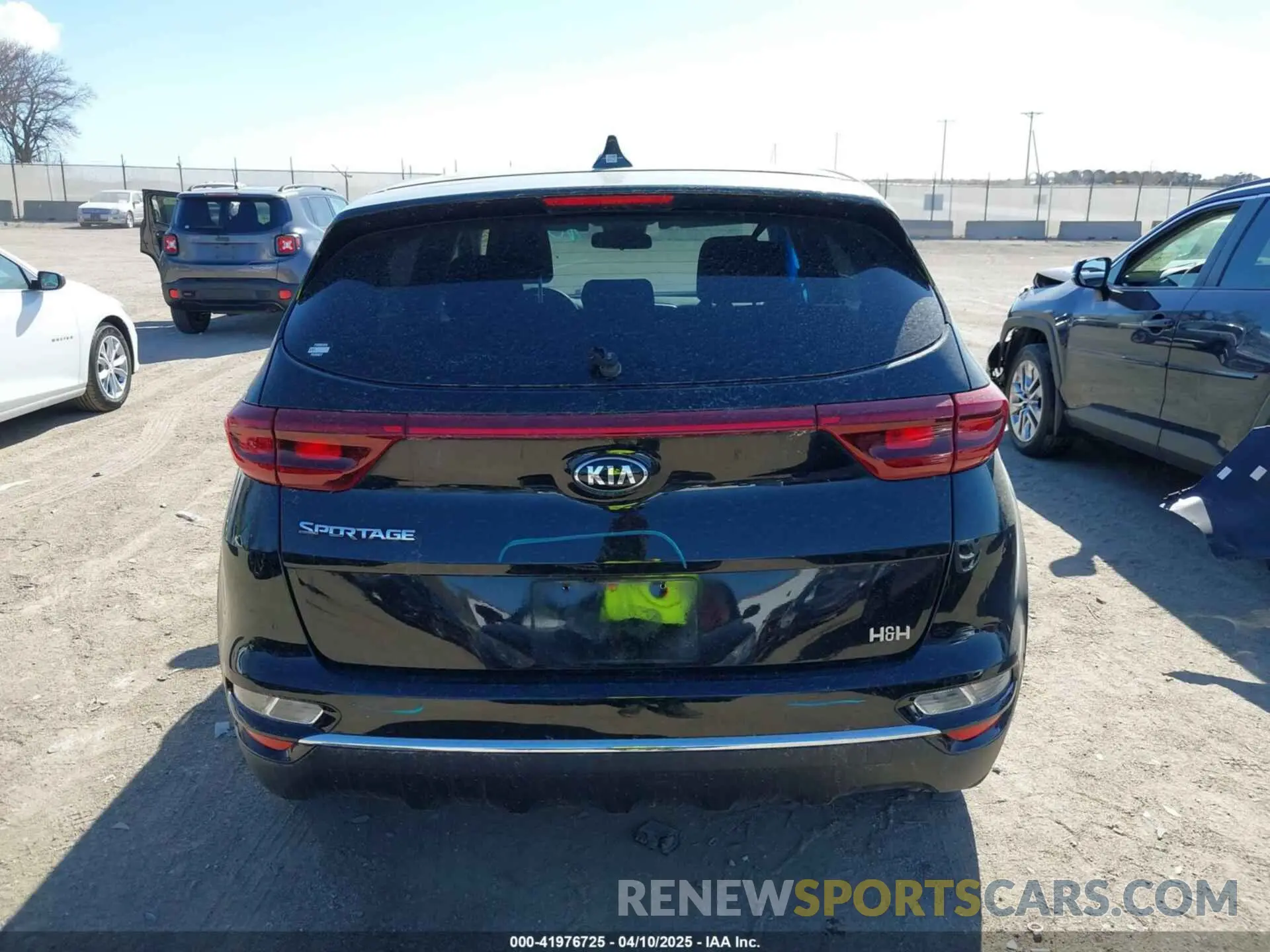 17 fotografías del automóvil dañado KNDPM3AC0M7854464 KIA SPORTAGE 2021
