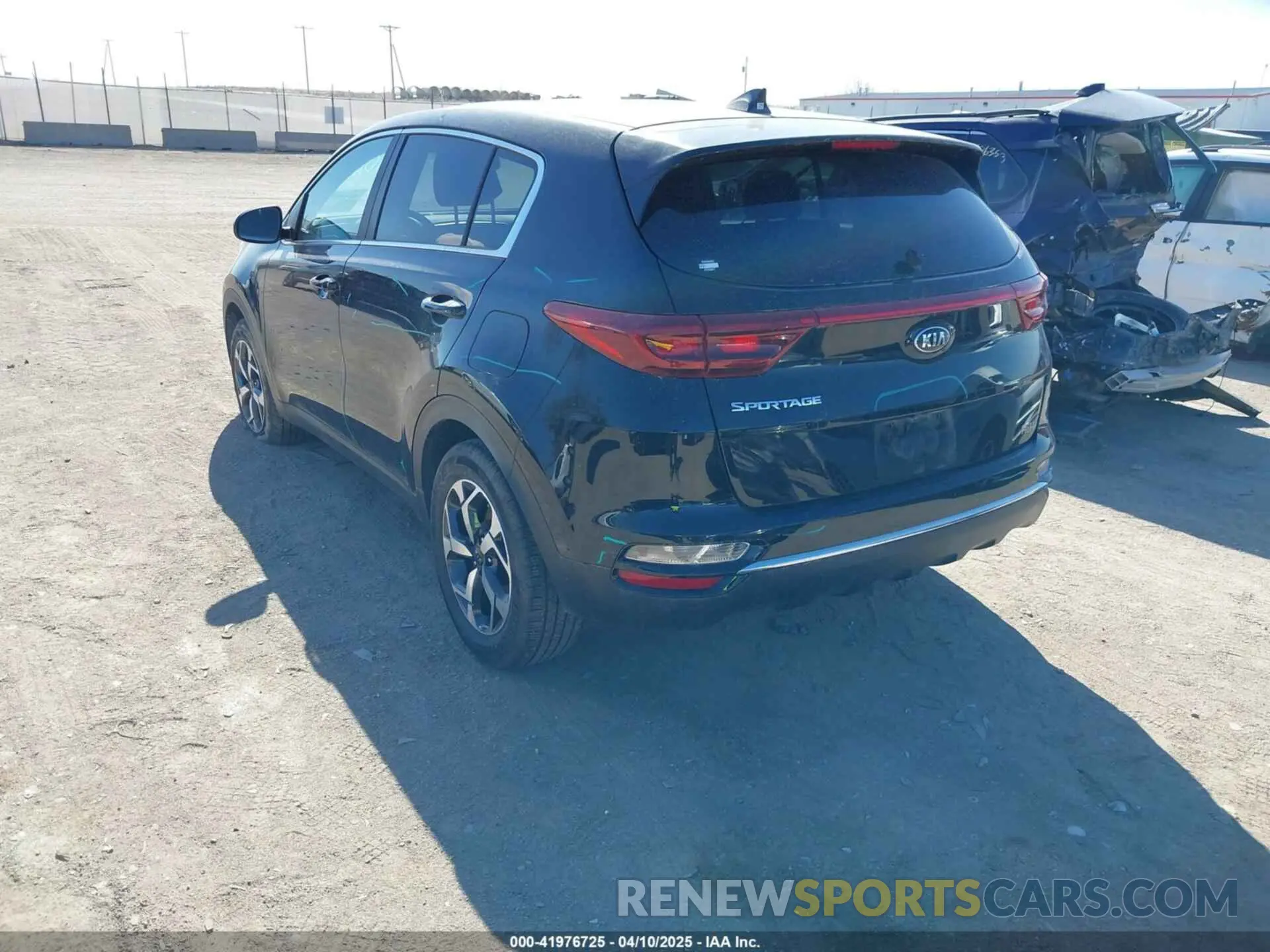3 fotografías del automóvil dañado KNDPM3AC0M7854464 KIA SPORTAGE 2021