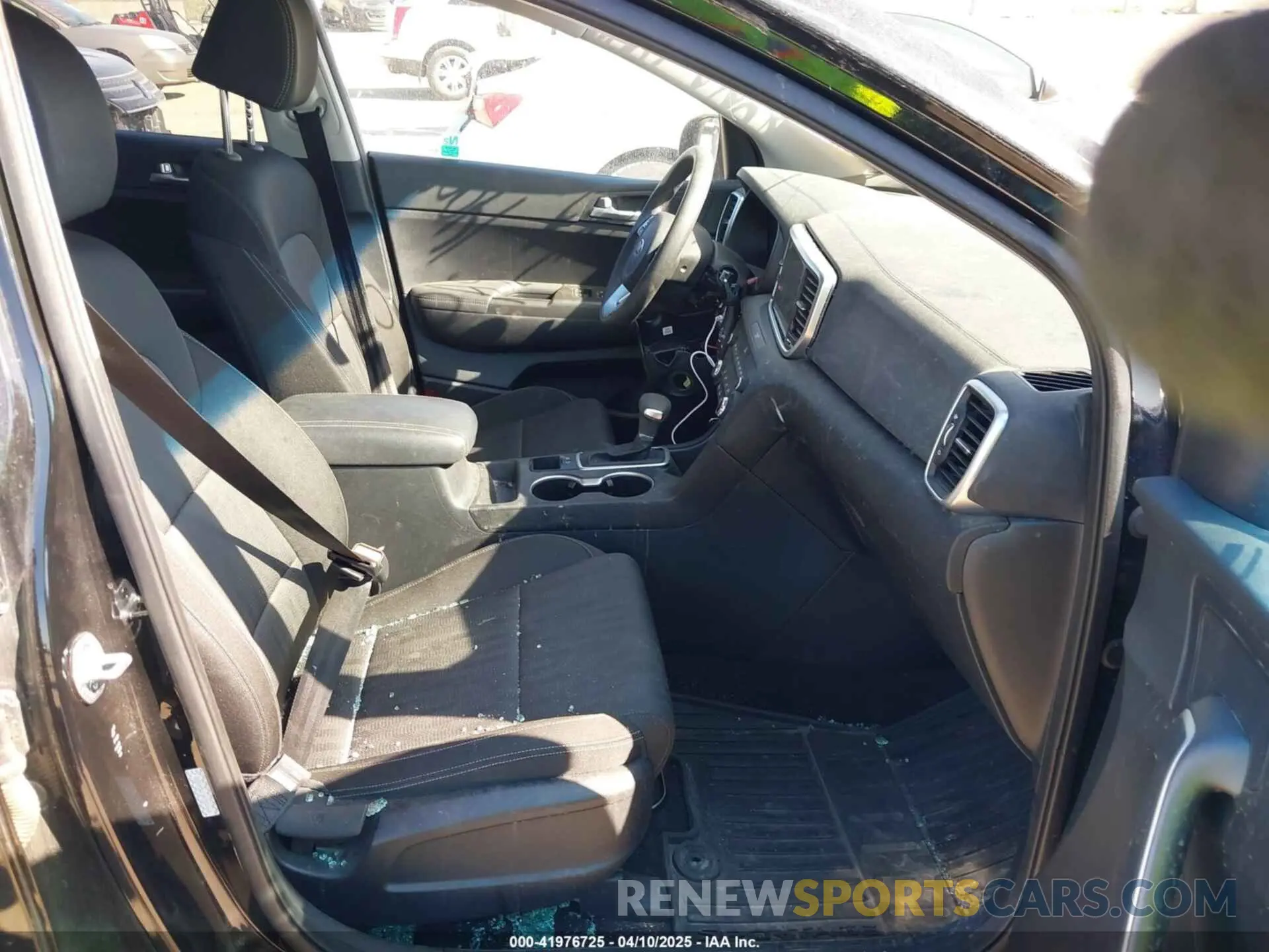 5 fotografías del automóvil dañado KNDPM3AC0M7854464 KIA SPORTAGE 2021