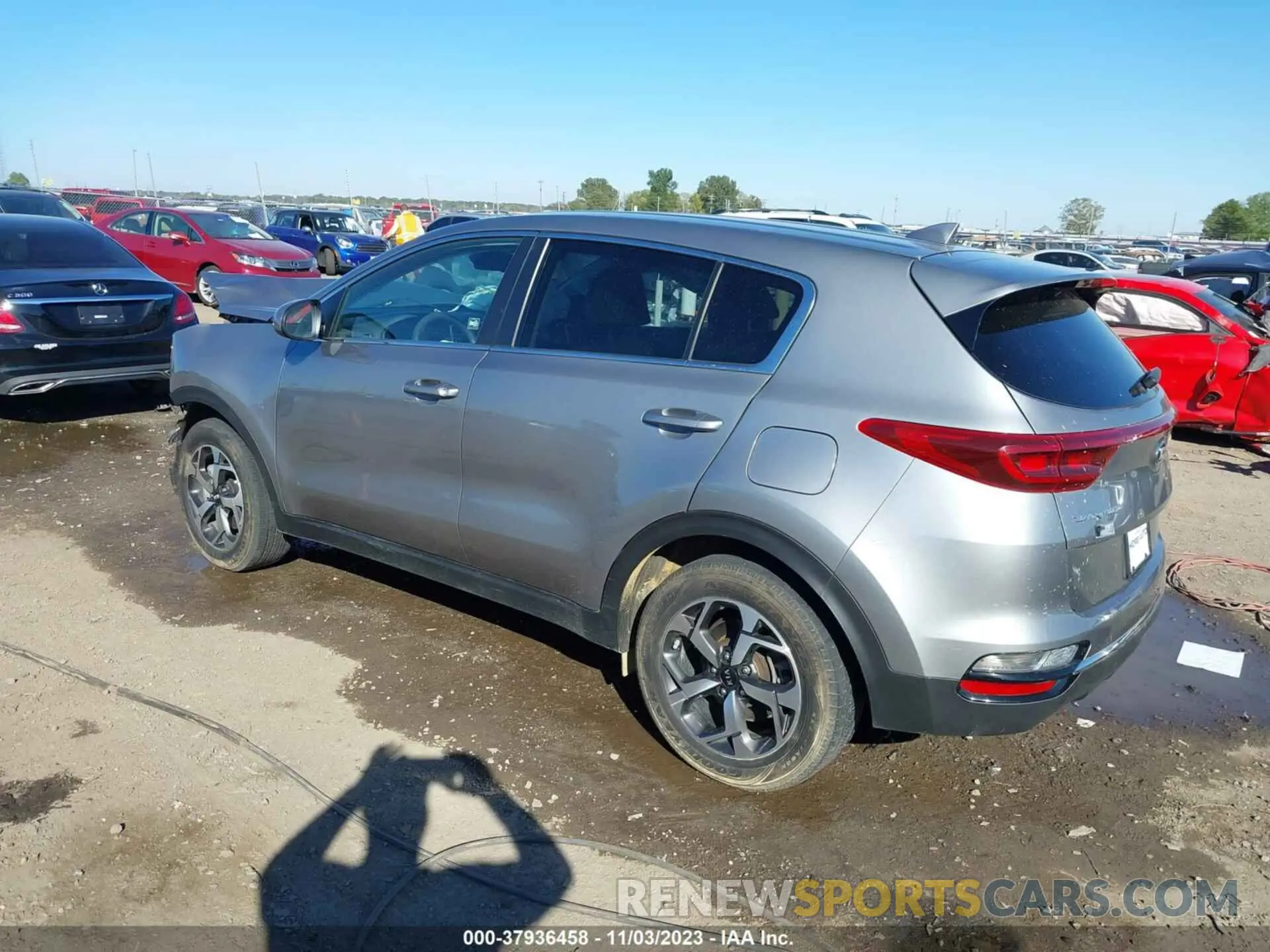 3 fotografías del automóvil dañado KNDPM3AC0M7864234 KIA SPORTAGE 2021