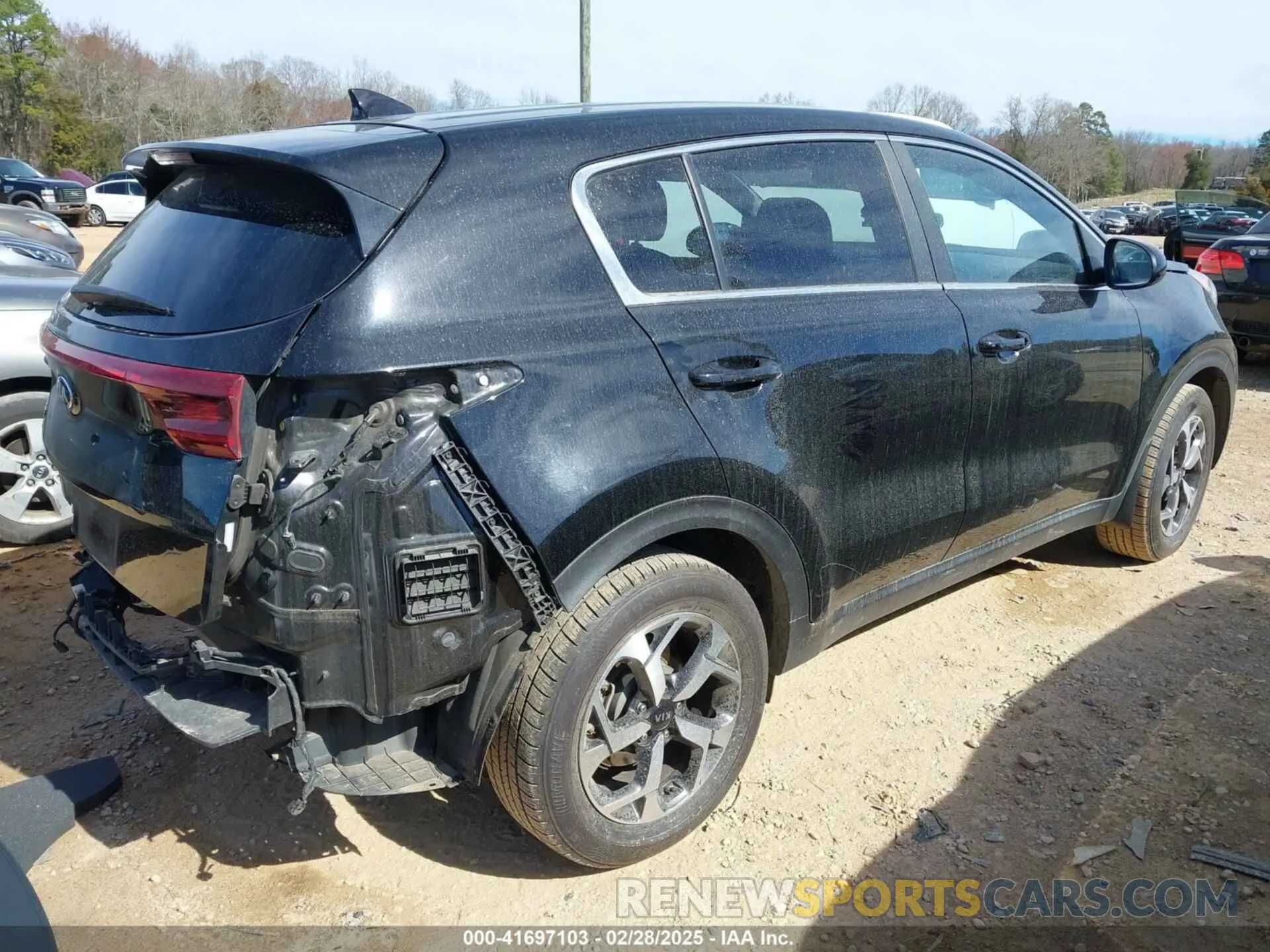 4 fotografías del automóvil dañado KNDPM3AC0M7927106 KIA SPORTAGE 2021