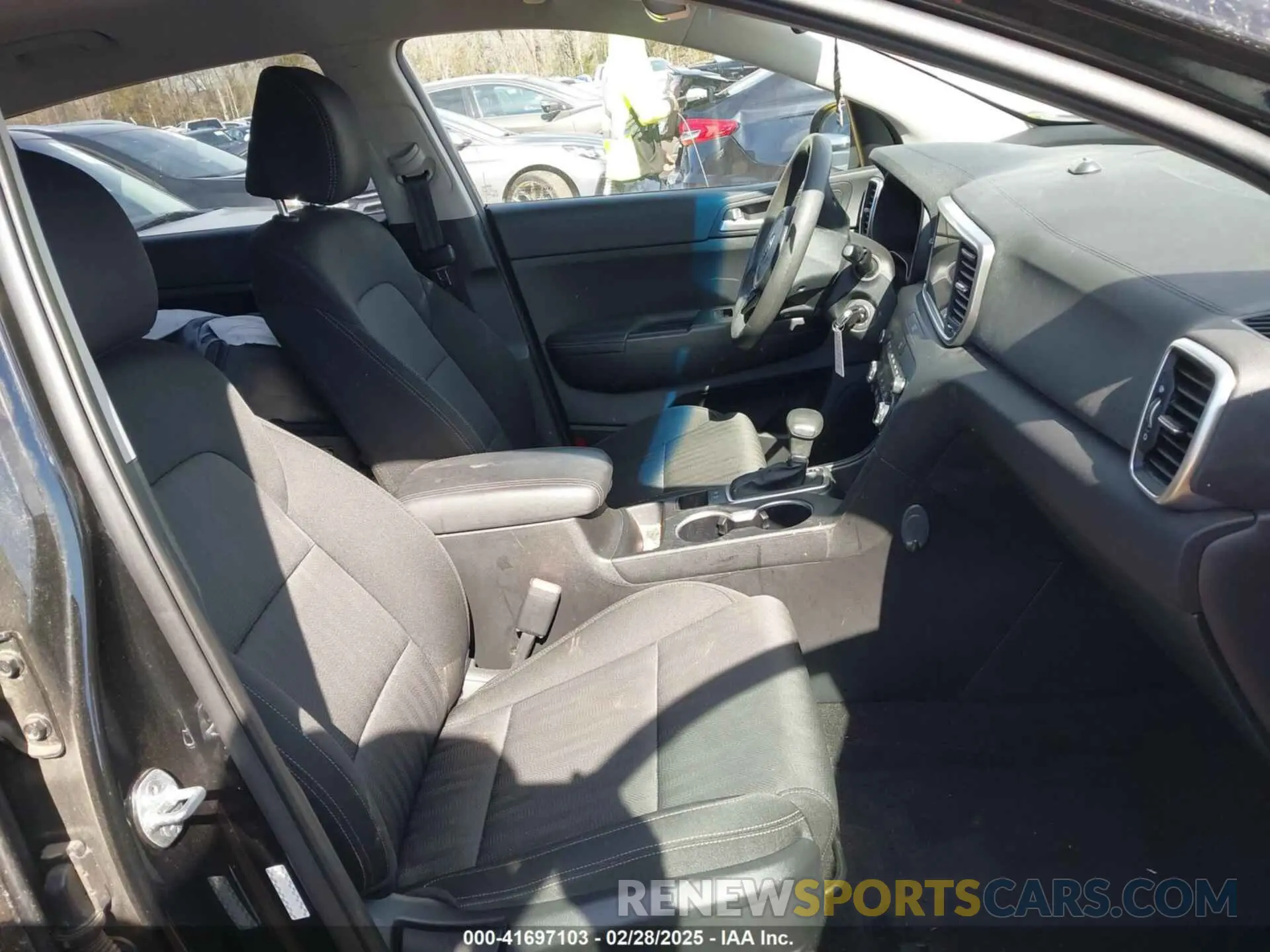 5 fotografías del automóvil dañado KNDPM3AC0M7927106 KIA SPORTAGE 2021