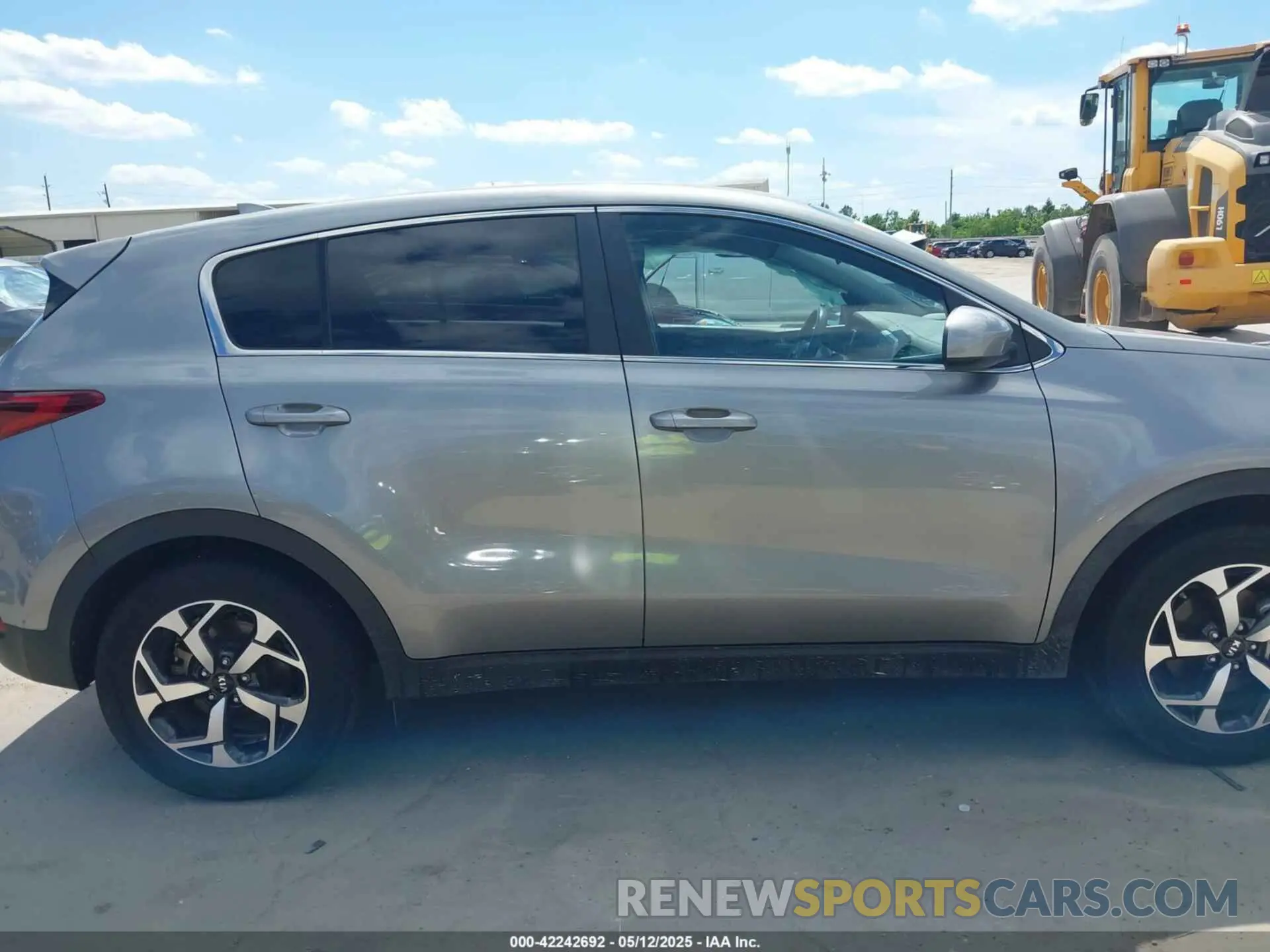 13 fotografías del automóvil dañado KNDPM3AC3M7842843 KIA SPORTAGE 2021