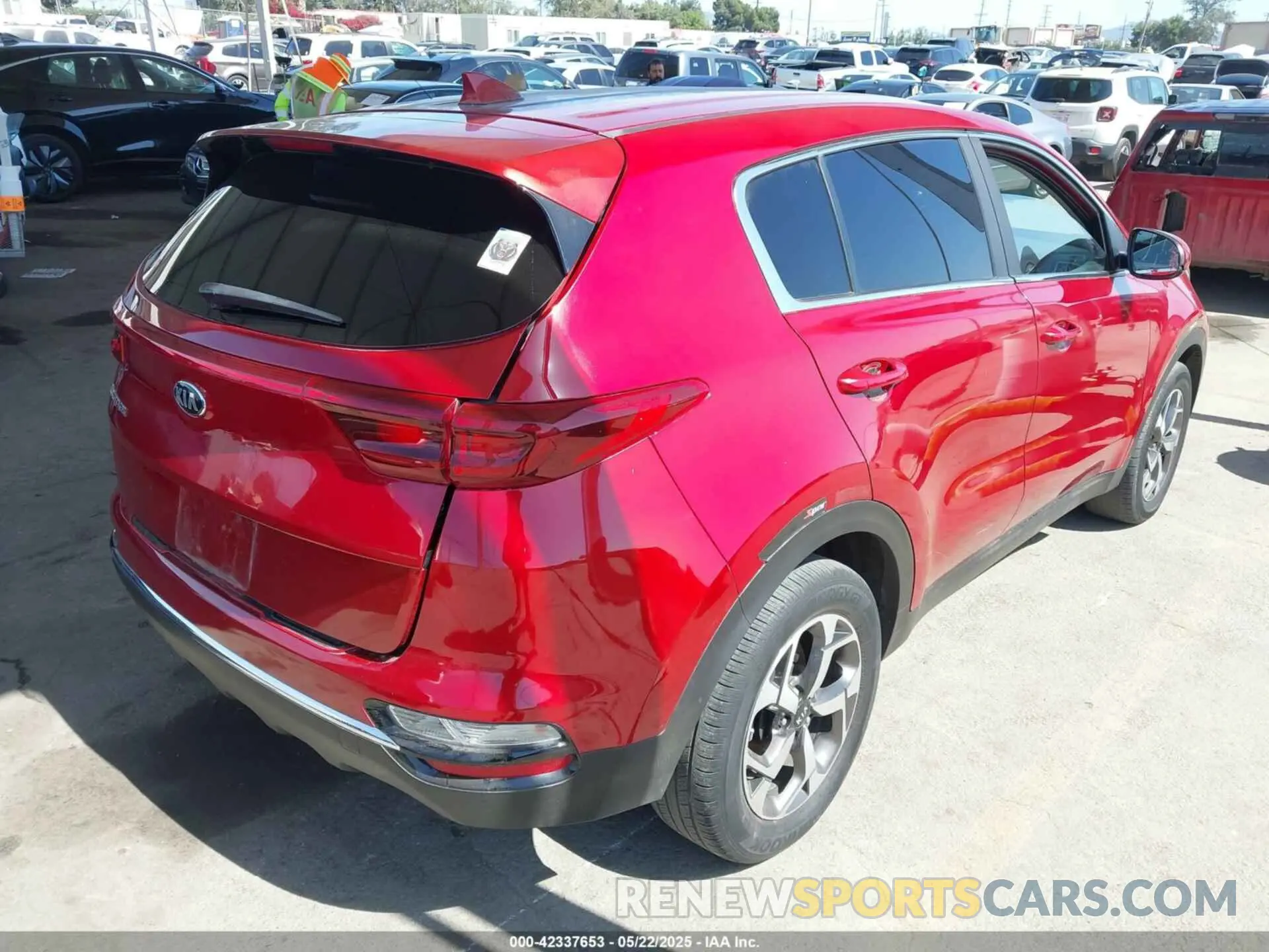 4 fotografías del automóvil dañado KNDPM3AC3M7843829 KIA SPORTAGE 2021
