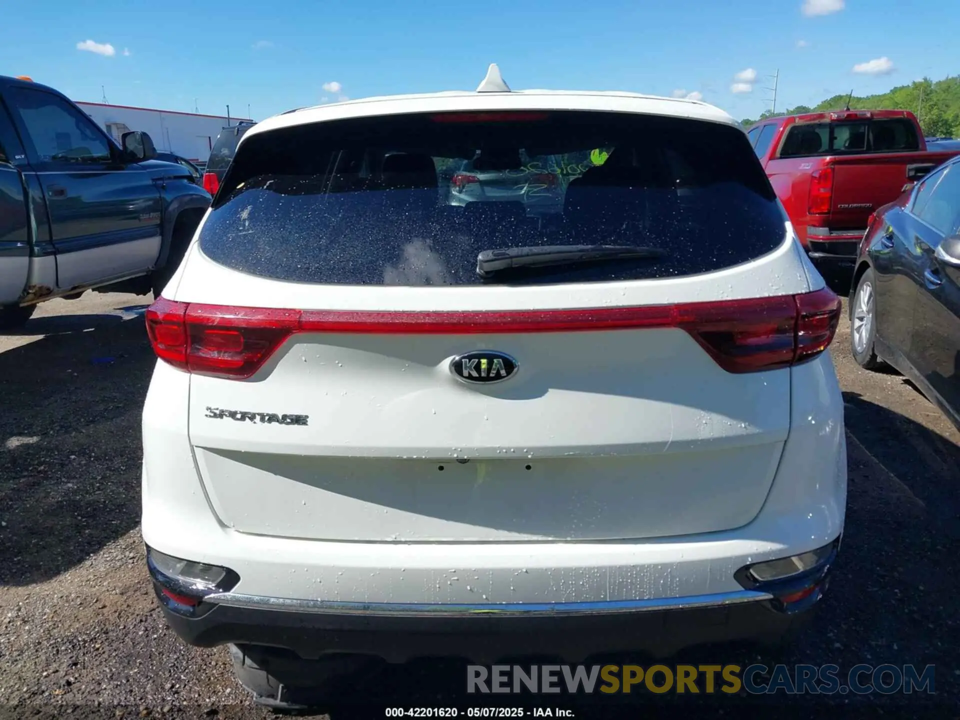 15 fotografías del automóvil dañado KNDPM3AC3M7845709 KIA SPORTAGE 2021