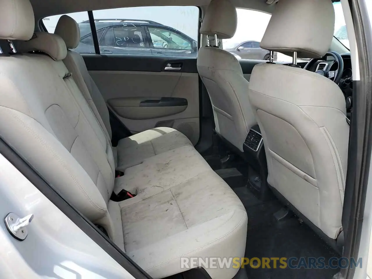 11 fotografías del automóvil dañado KNDPM3AC3M7863045 KIA SPORTAGE 2021