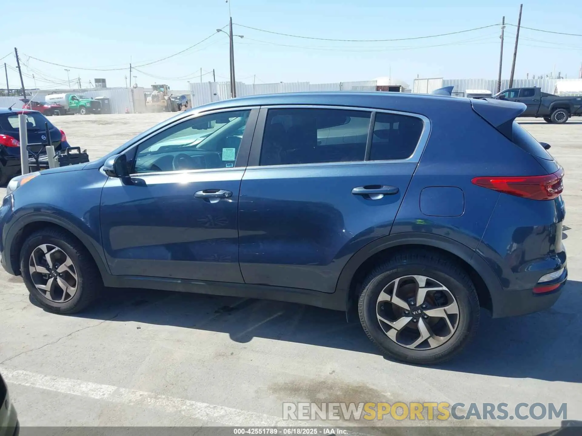 13 fotografías del automóvil dañado KNDPM3AC4M7888598 KIA SPORTAGE 2021