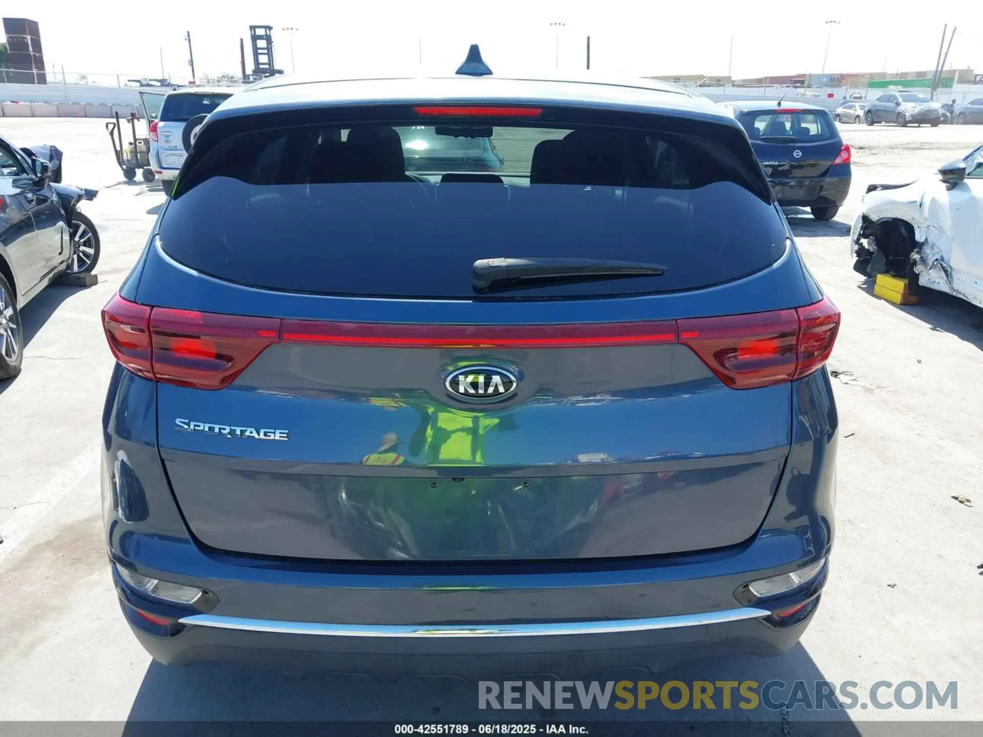 15 fotografías del automóvil dañado KNDPM3AC4M7888598 KIA SPORTAGE 2021