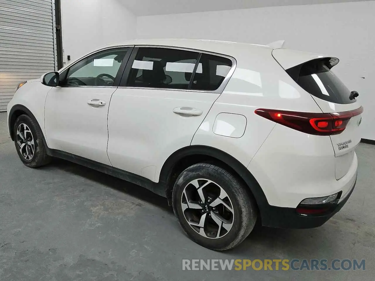 2 fotografías del automóvil dañado KNDPM3AC5M7926338 KIA SPORTAGE 2021