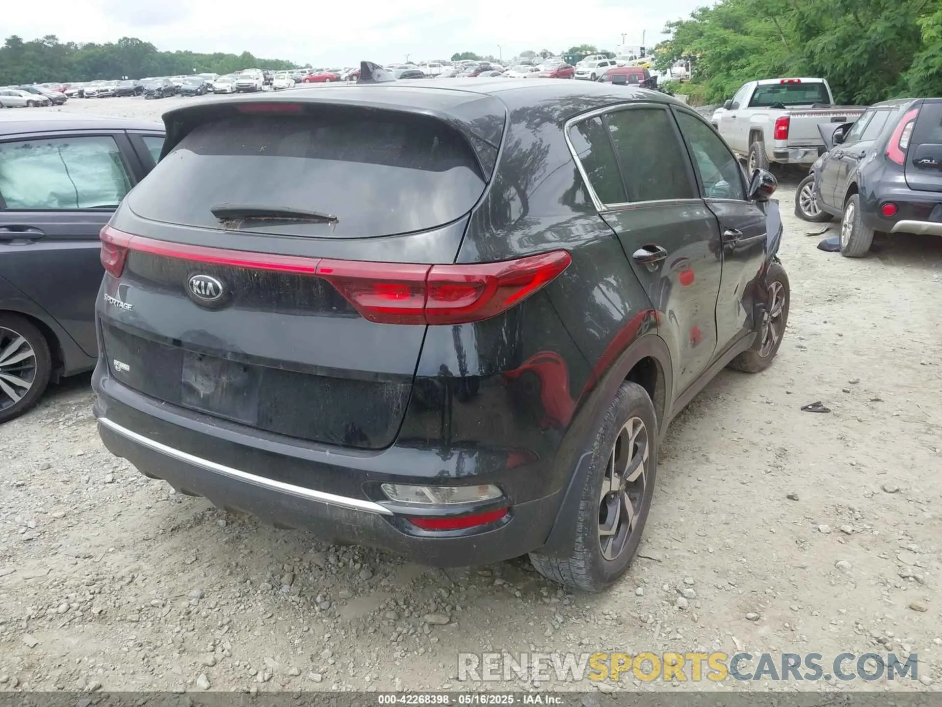 4 fotografías del automóvil dañado KNDPM3AC5M7930664 KIA SPORTAGE 2021
