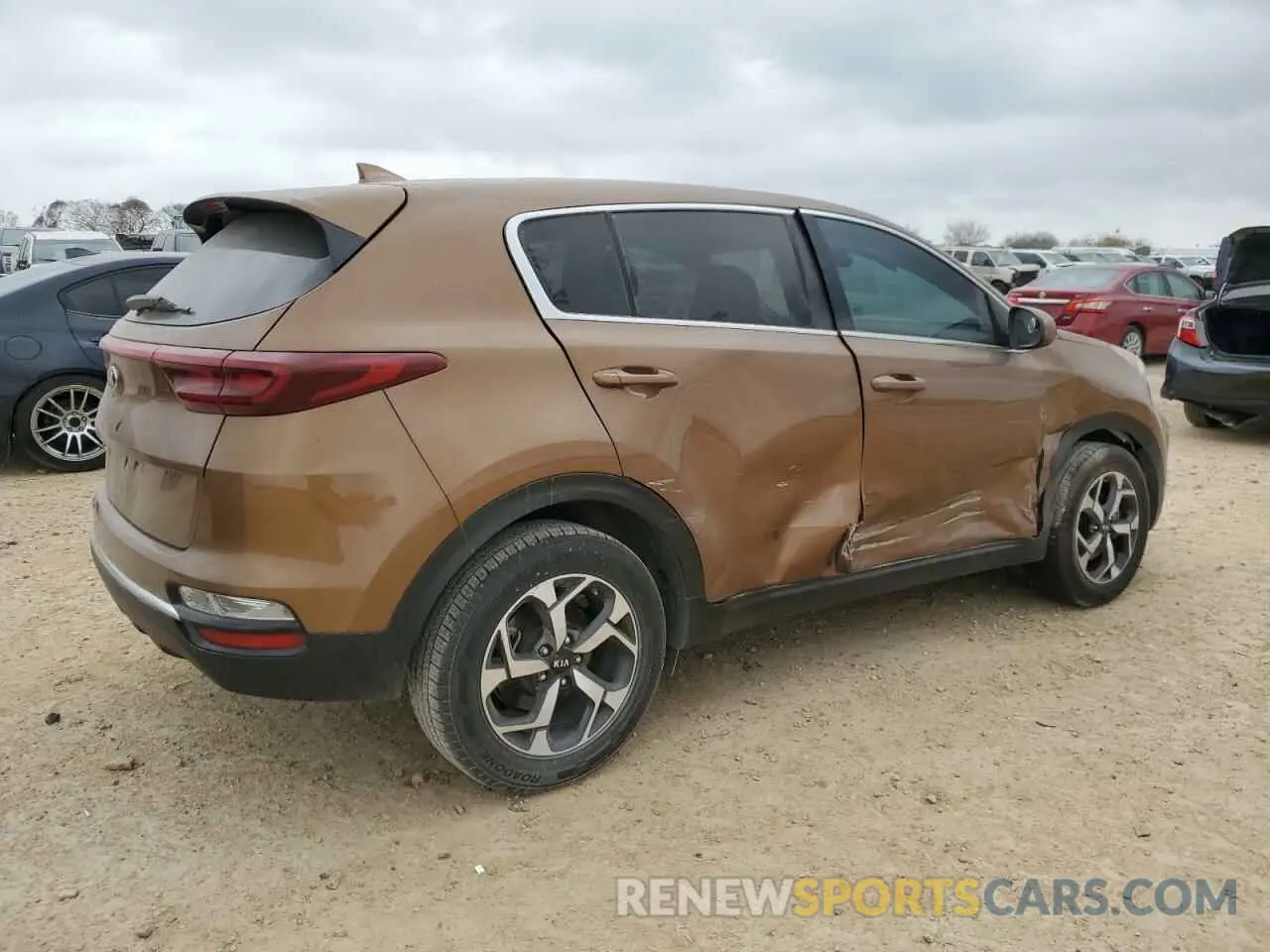 3 fotografías del automóvil dañado KNDPM3AC7M7884027 KIA SPORTAGE 2021