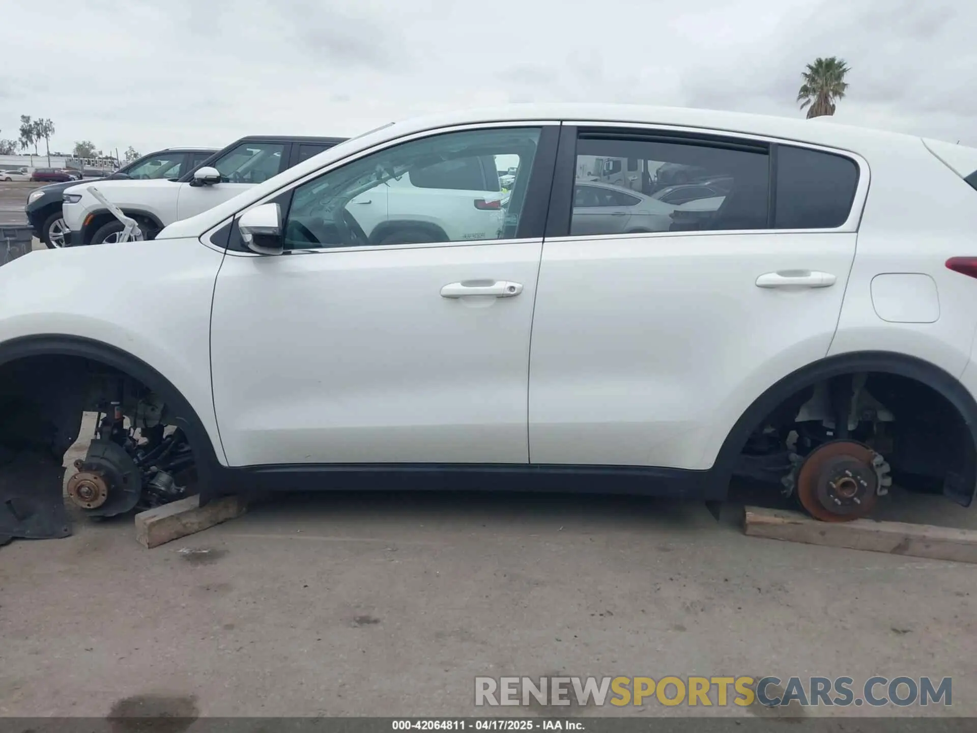 13 fotografías del automóvil dañado KNDPM3AC8M7848797 KIA SPORTAGE 2021
