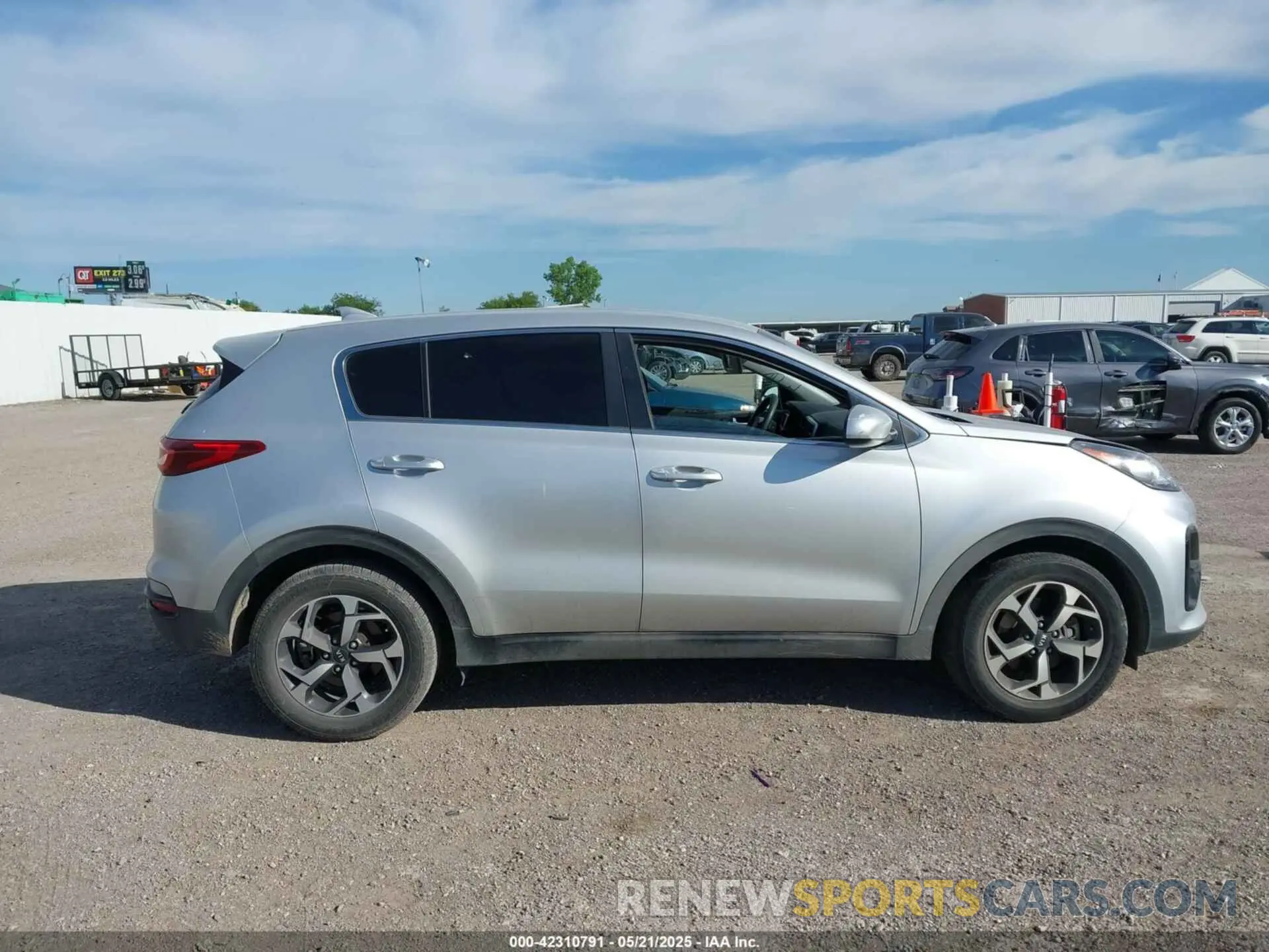 12 fotografías del automóvil dañado KNDPM3AC9M7898690 KIA SPORTAGE 2021