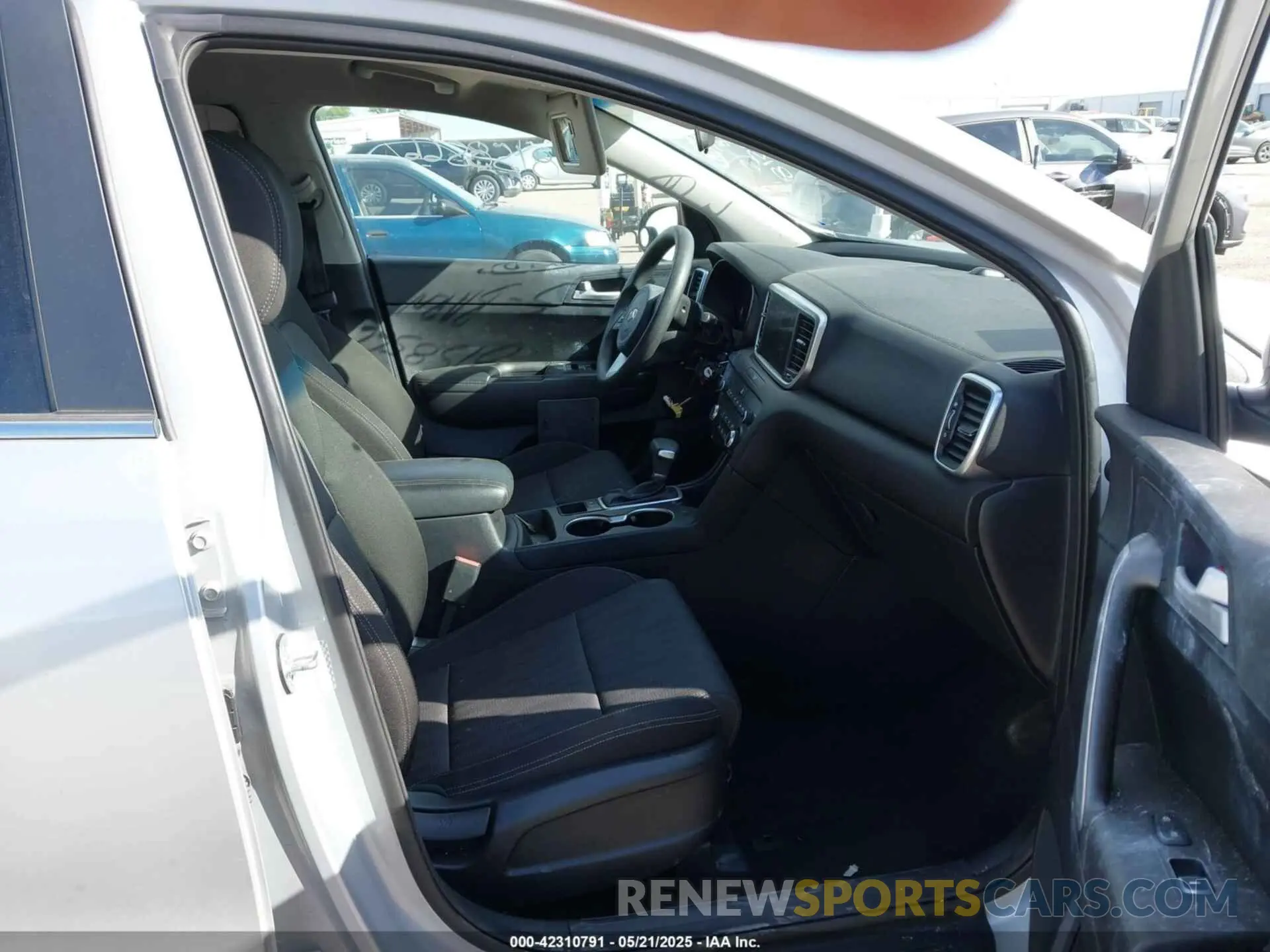 5 fotografías del automóvil dañado KNDPM3AC9M7898690 KIA SPORTAGE 2021