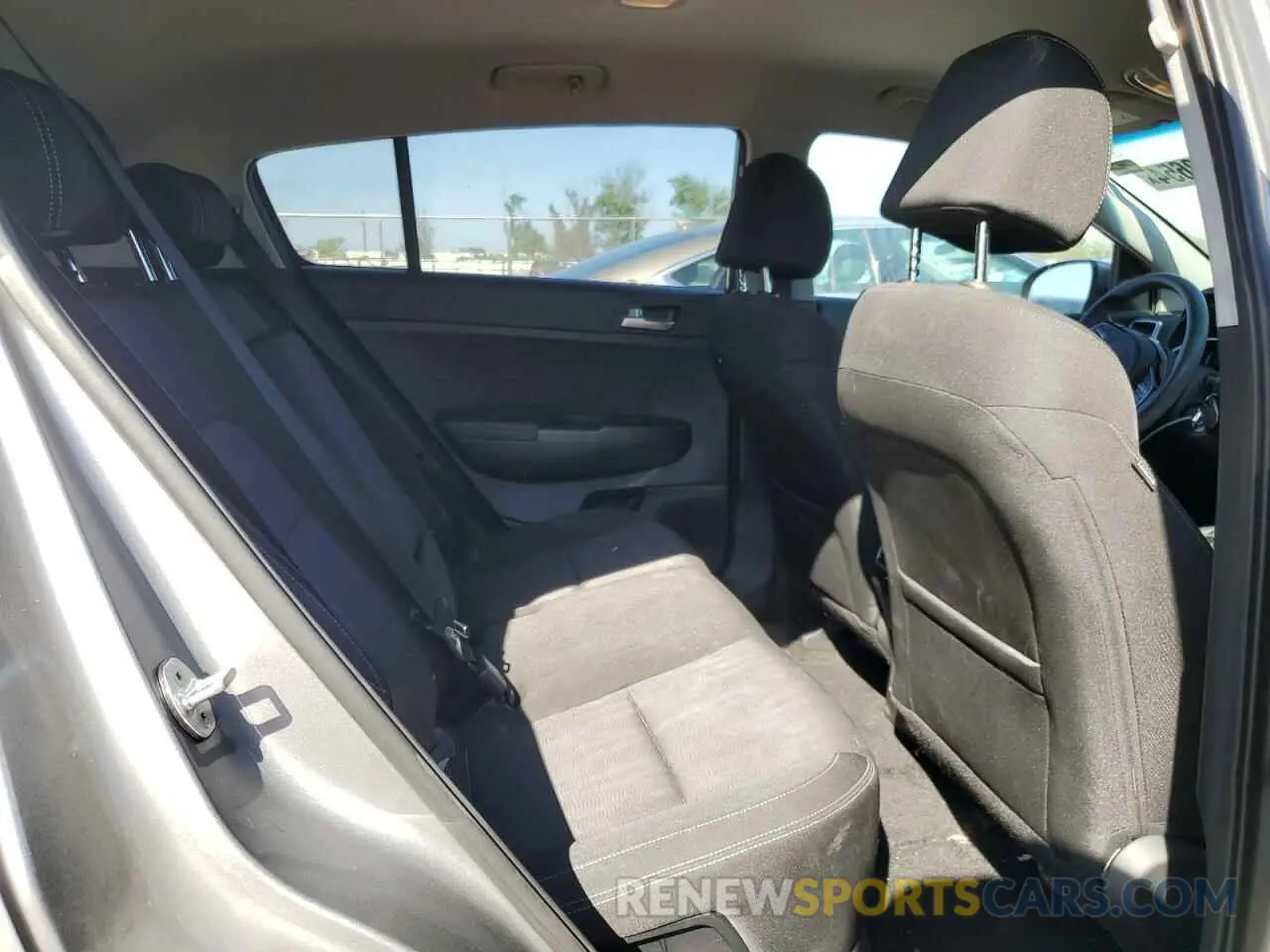 11 fotografías del automóvil dañado KNDPM3ACXM7842595 KIA SPORTAGE 2021