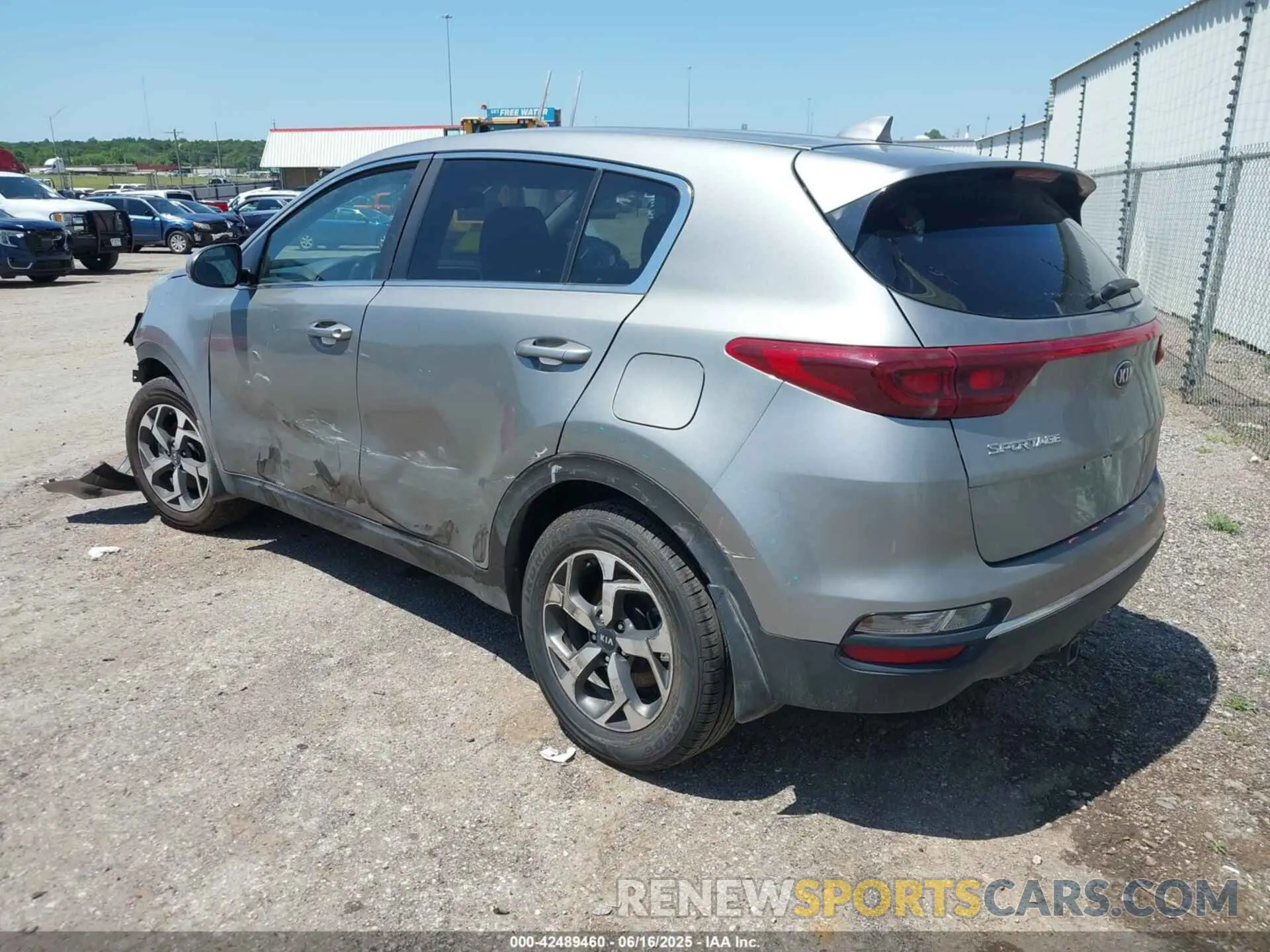 3 fotografías del automóvil dañado KNDPM3ACXM7899752 KIA SPORTAGE 2021