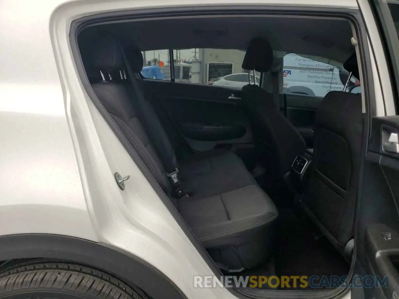 12 fotografías del automóvil dañado KNDPM3ACXM7915352 KIA SPORTAGE 2021