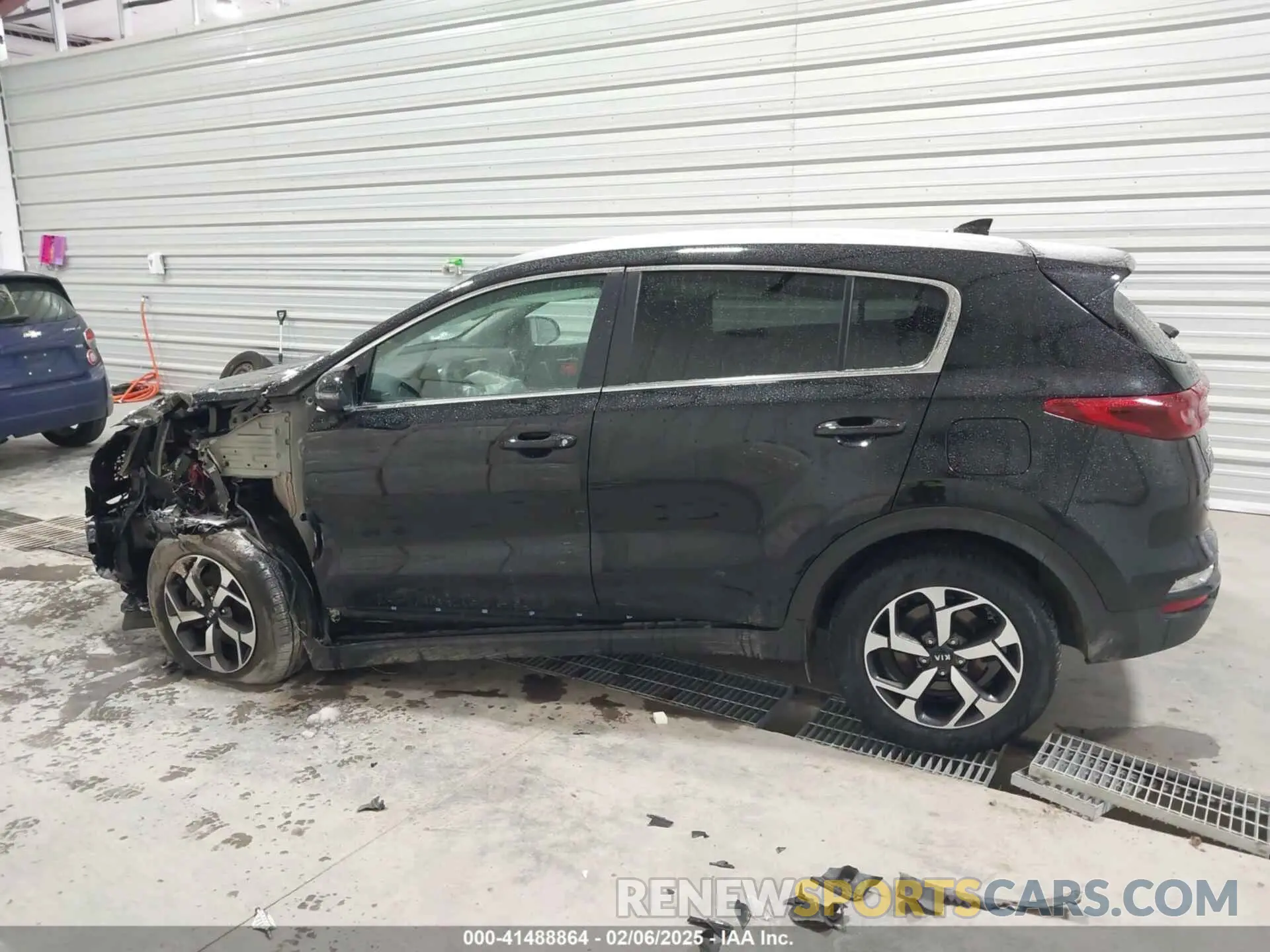 15 fotografías del automóvil dañado KNDPMCAC0M7895368 KIA SPORTAGE 2021