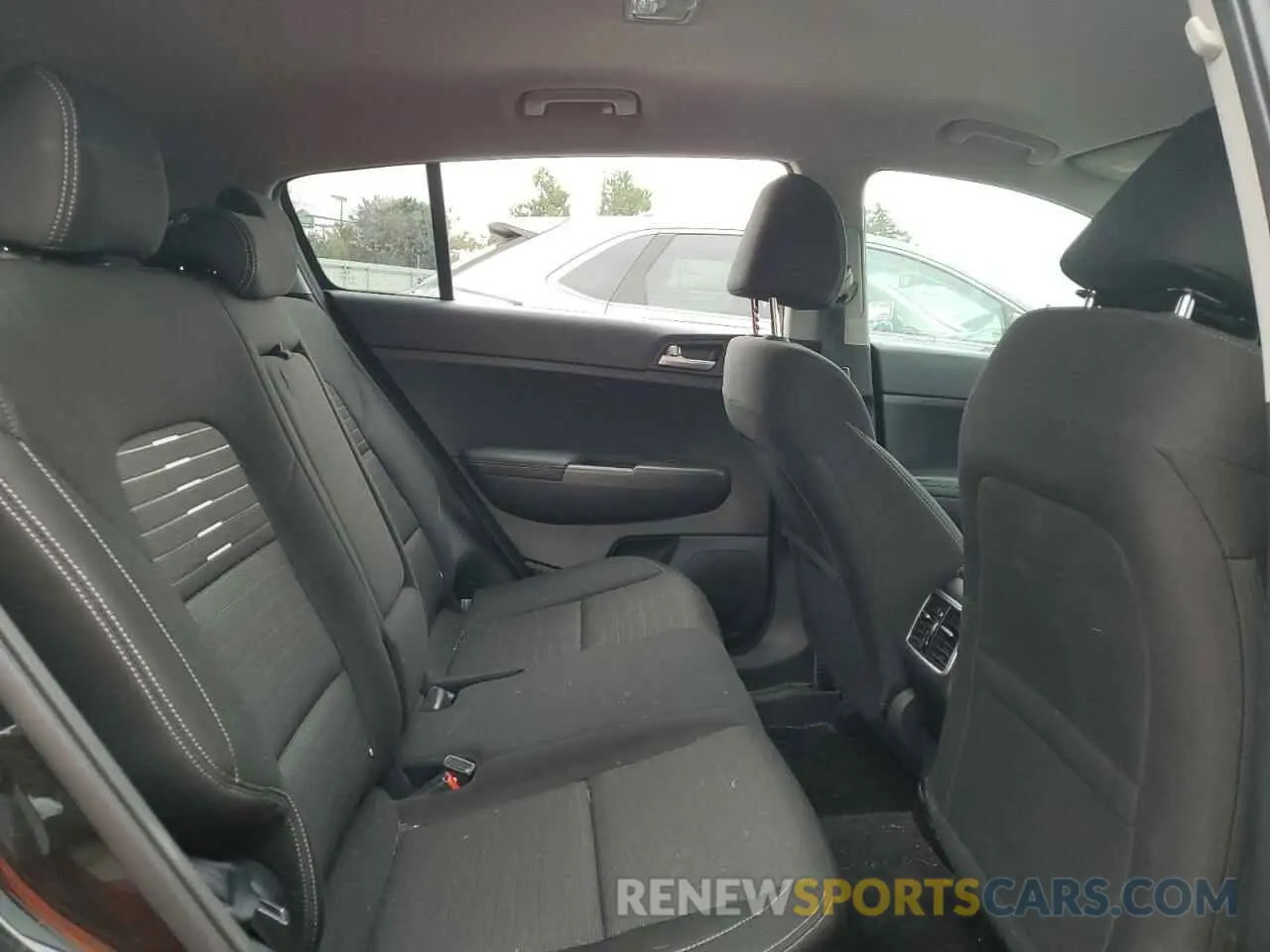 11 fotografías del automóvil dañado KNDPMCAC0M7909785 KIA SPORTAGE 2021