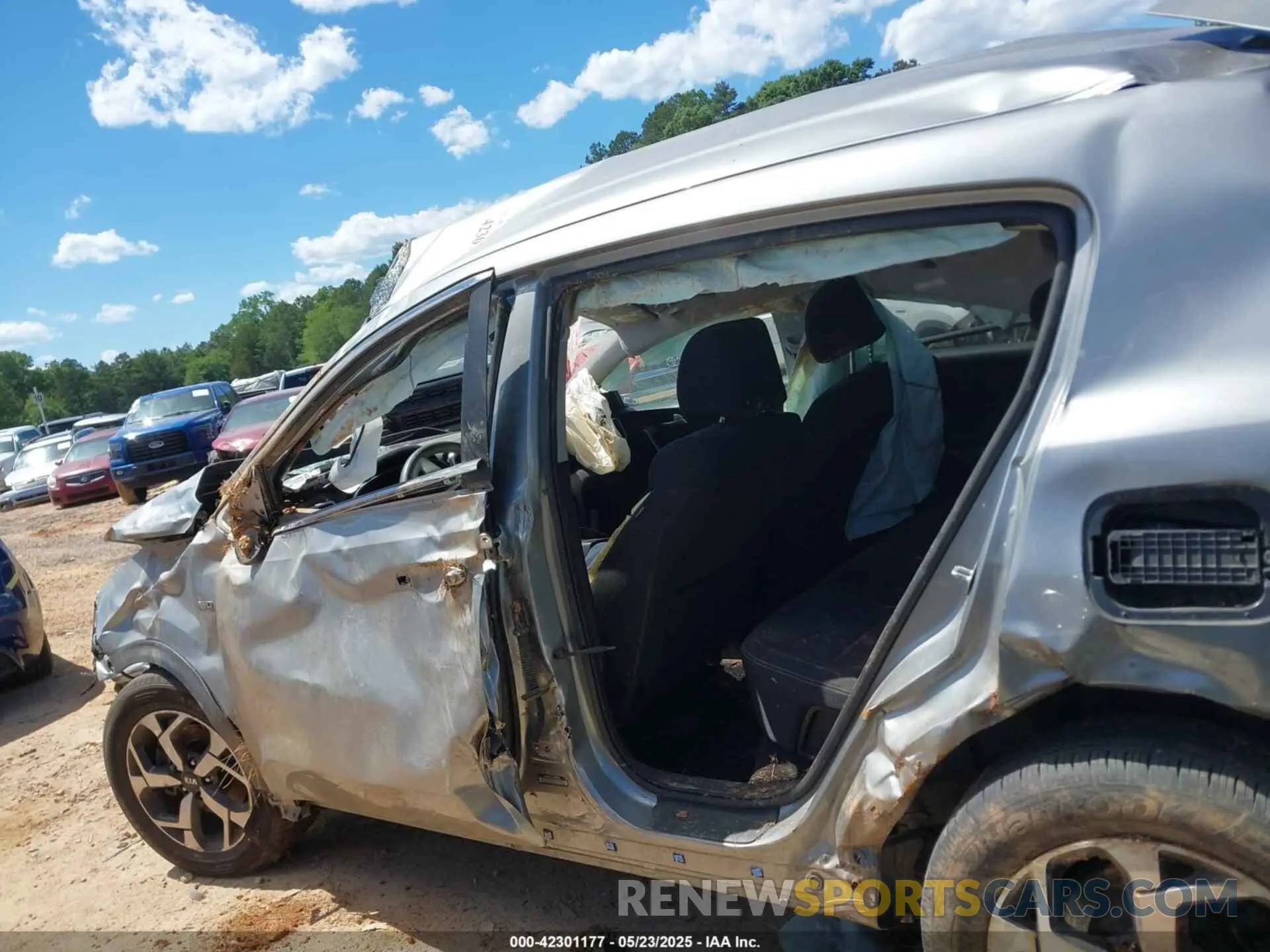 15 fotografías del automóvil dañado KNDPMCAC1M7847670 KIA SPORTAGE 2021