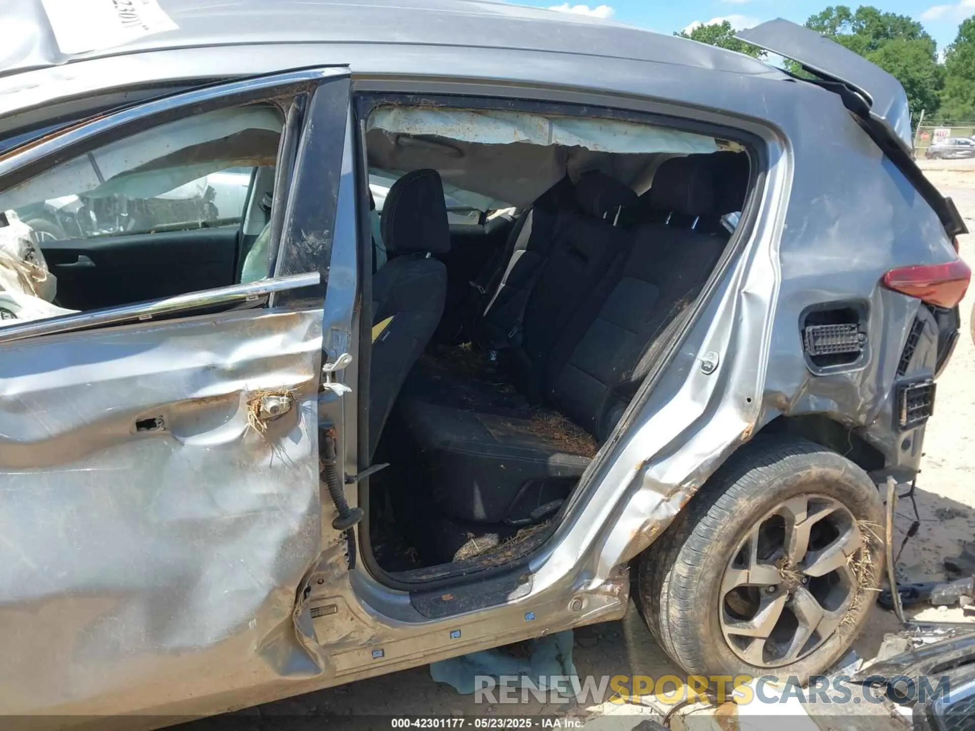 22 fotografías del automóvil dañado KNDPMCAC1M7847670 KIA SPORTAGE 2021