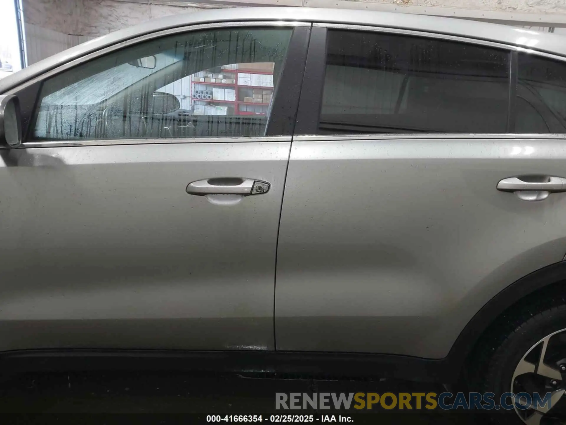 13 fotografías del automóvil dañado KNDPMCAC2M7886638 KIA SPORTAGE 2021