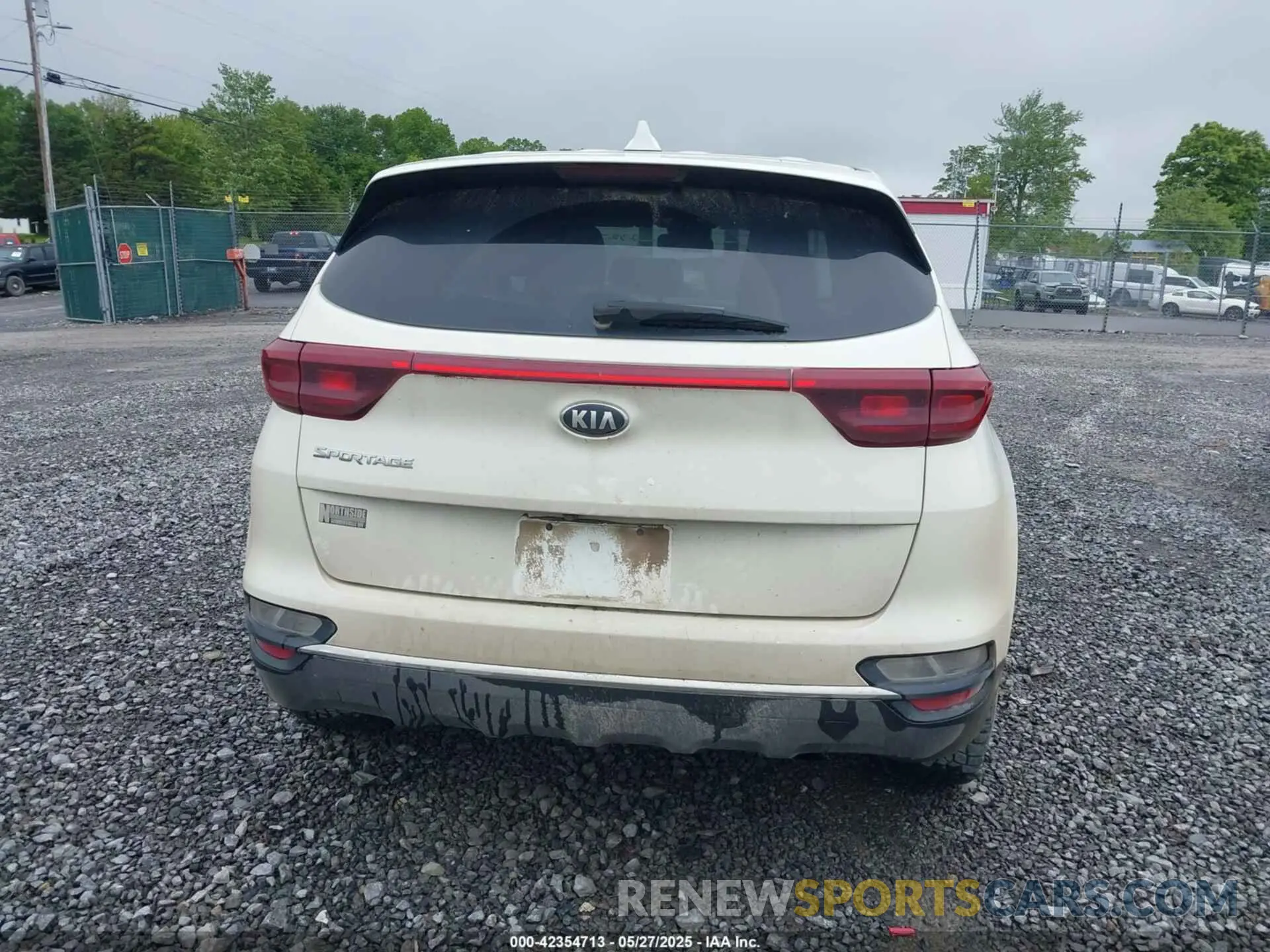 16 fotografías del automóvil dañado KNDPMCAC2M7891550 KIA SPORTAGE 2021