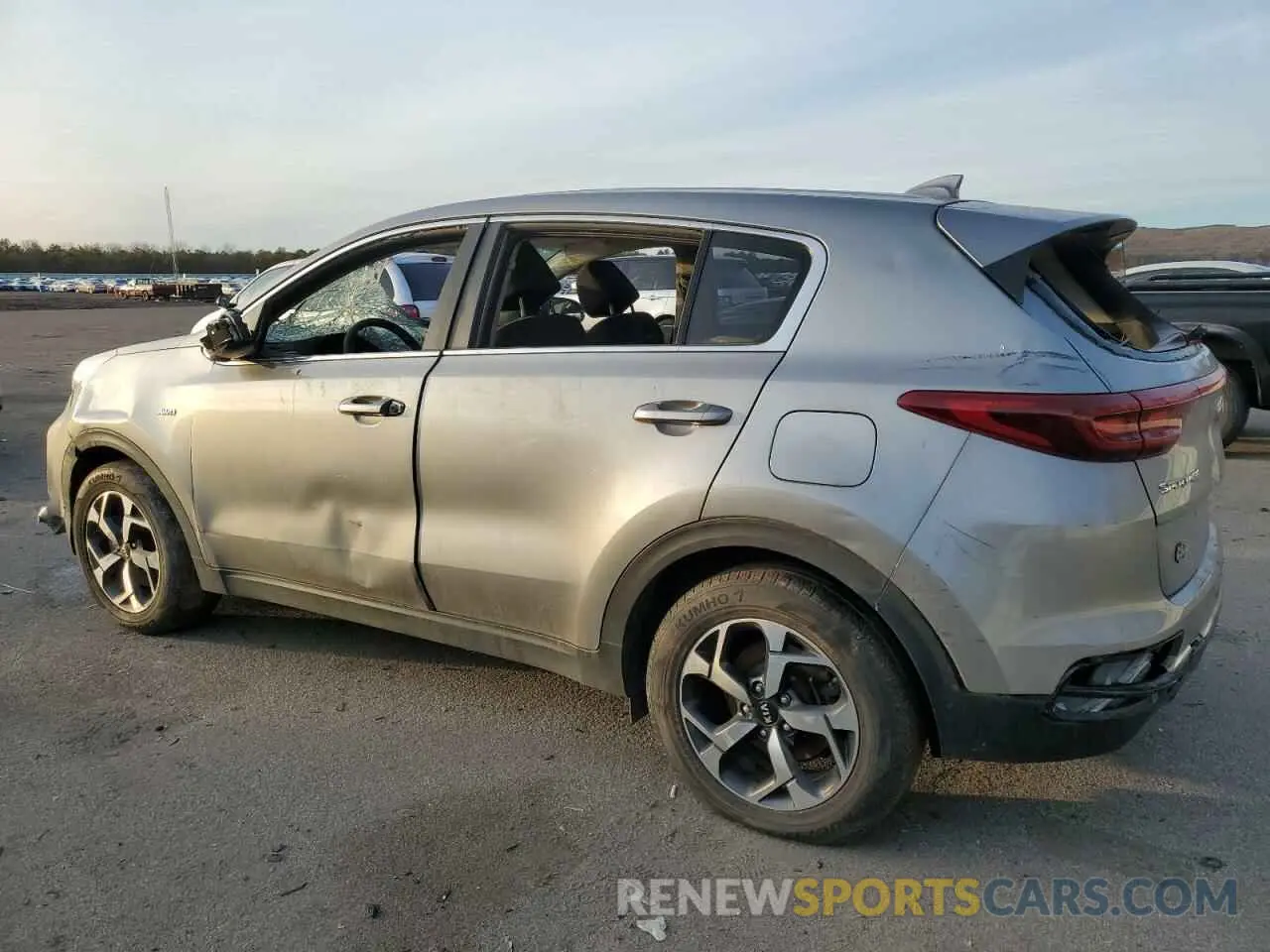 2 fotografías del automóvil dañado KNDPMCAC2M7897848 KIA SPORTAGE 2021