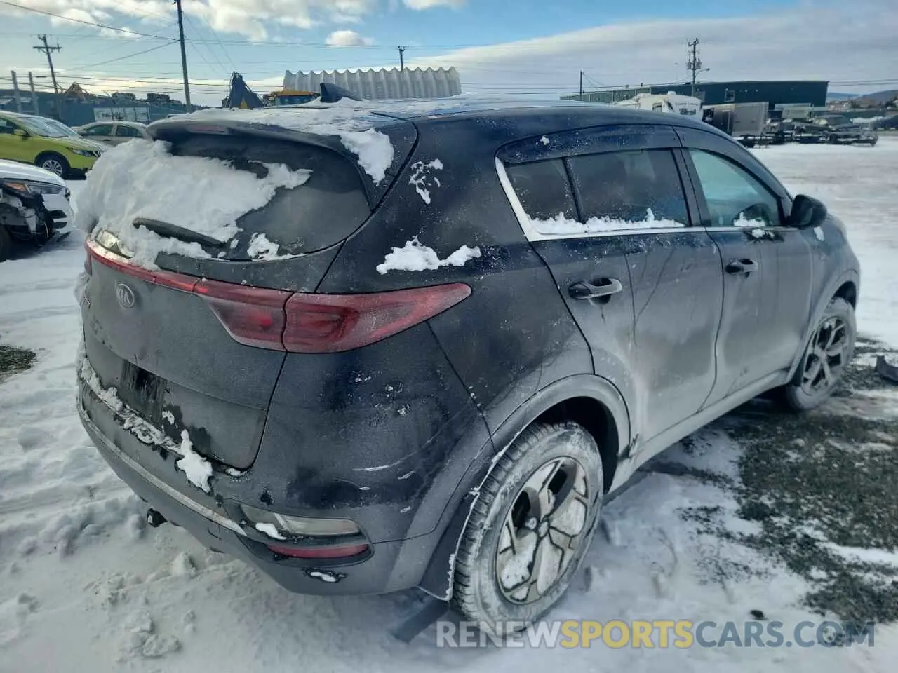 3 fotografías del automóvil dañado KNDPMCAC3M7853356 KIA SPORTAGE 2021