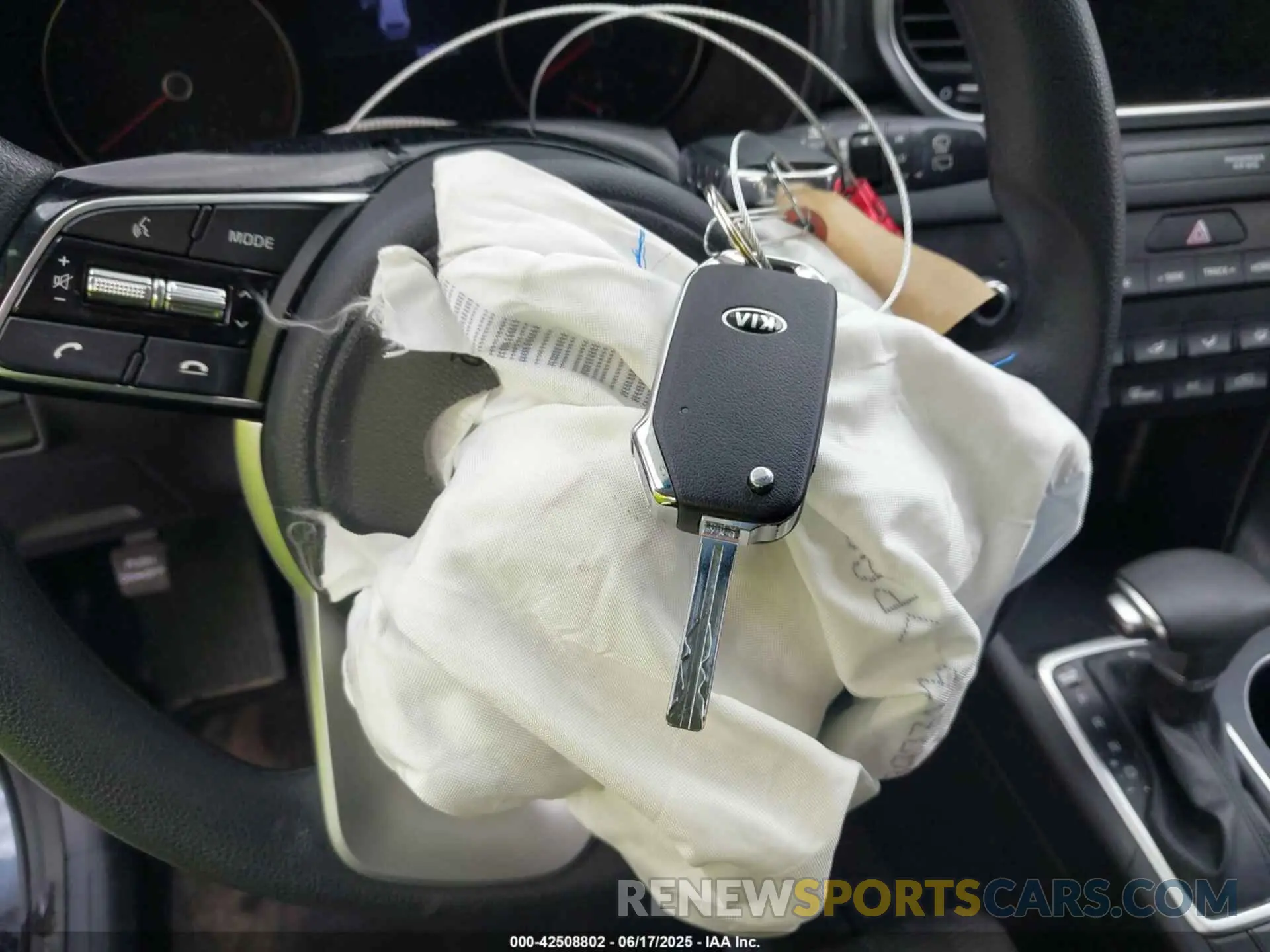 11 fotografías del automóvil dañado KNDPMCAC3M7912938 KIA SPORTAGE 2021