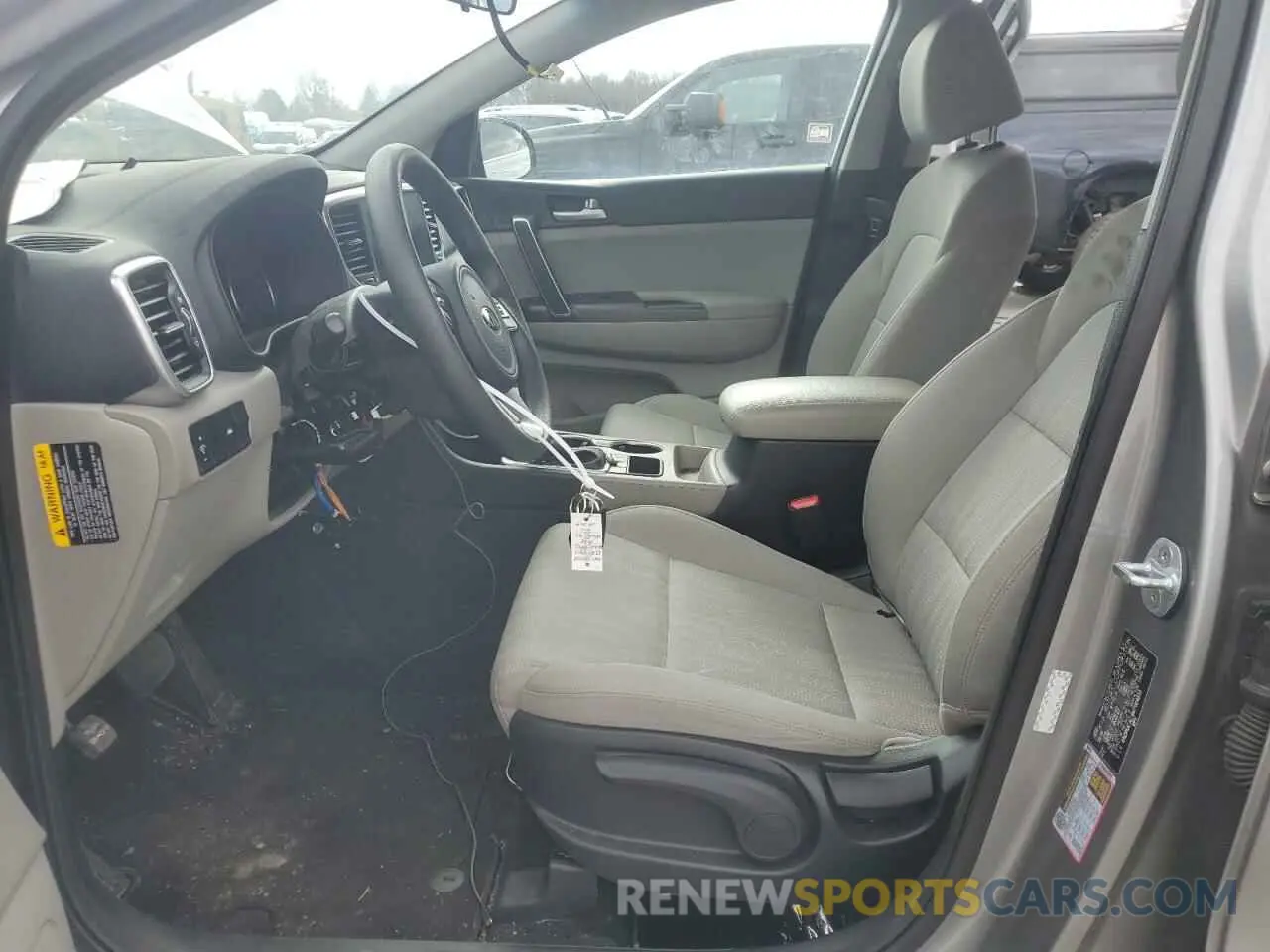 7 fotografías del automóvil dañado KNDPMCAC4M7904833 KIA SPORTAGE 2021