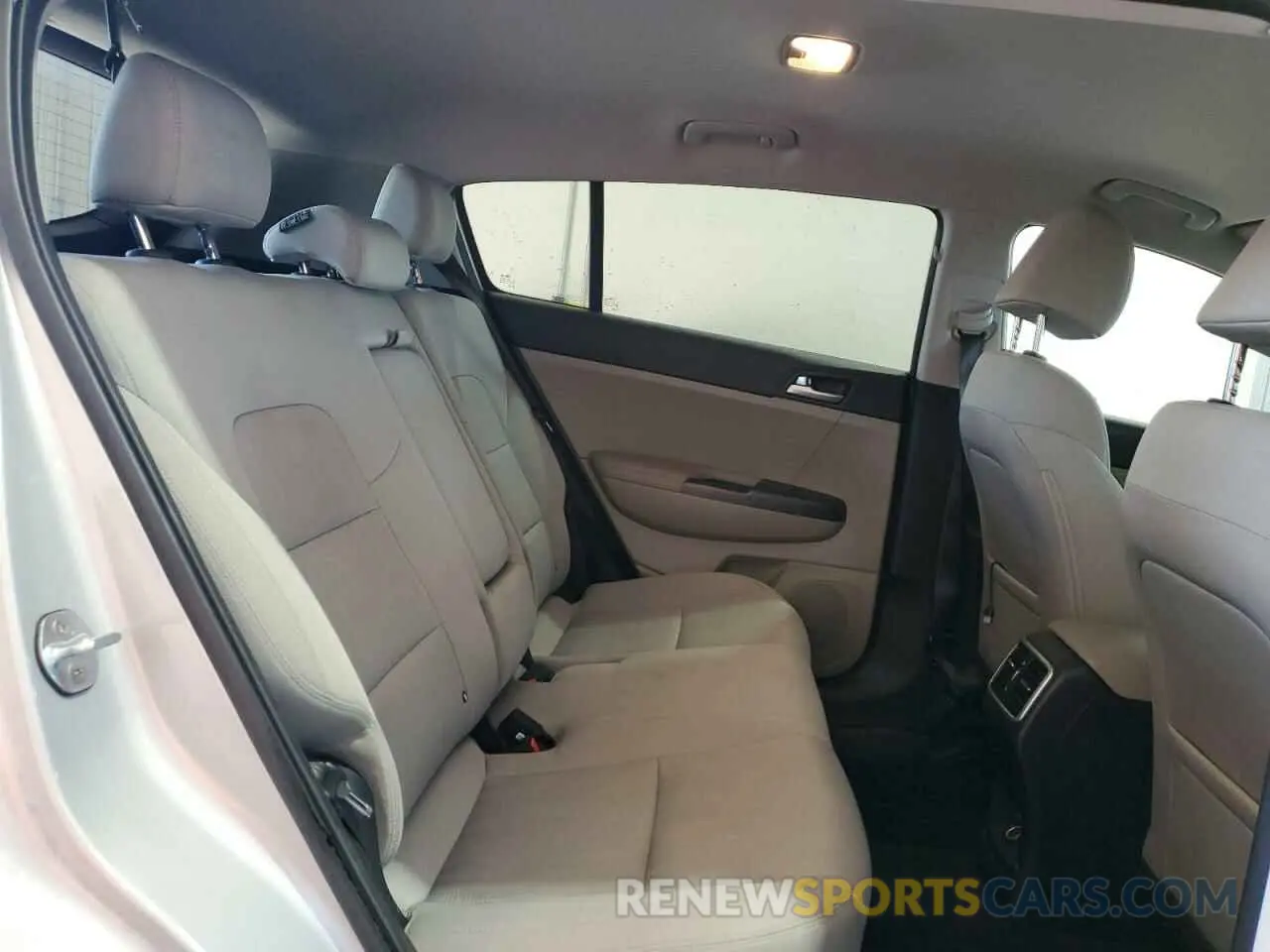11 fotografías del automóvil dañado KNDPMCAC5M7862219 KIA SPORTAGE 2021