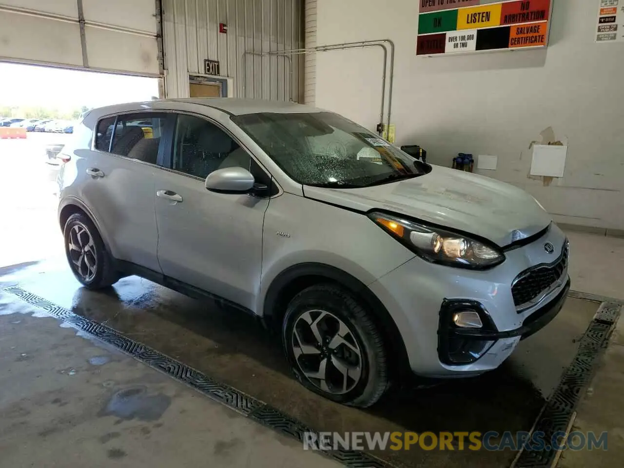 4 fotografías del automóvil dañado KNDPMCAC5M7862219 KIA SPORTAGE 2021