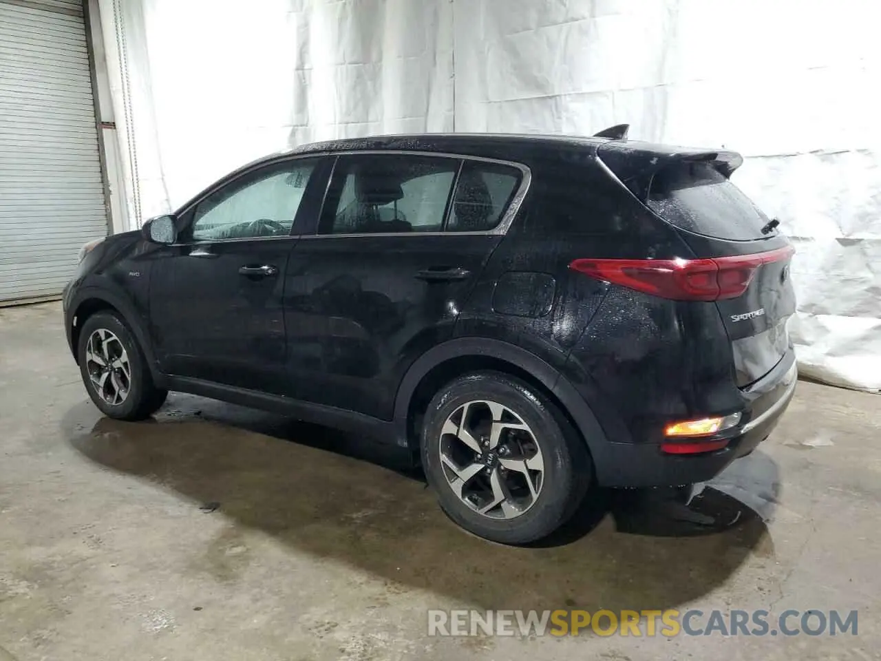 2 fotografías del automóvil dañado KNDPMCAC6M7891650 KIA SPORTAGE 2021