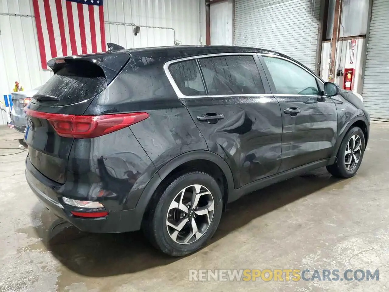 3 fotografías del automóvil dañado KNDPMCAC6M7891650 KIA SPORTAGE 2021