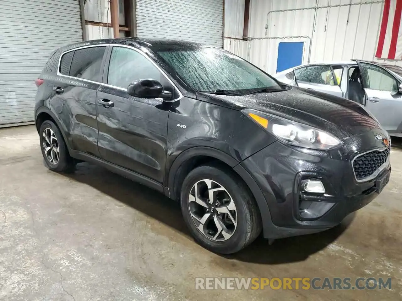 4 fotografías del automóvil dañado KNDPMCAC6M7891650 KIA SPORTAGE 2021