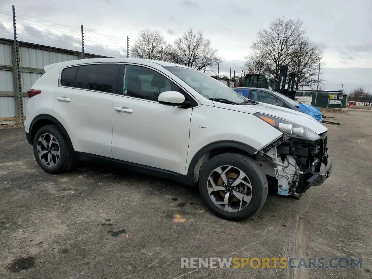 4 fotografías del automóvil dañado KNDPMCAC6M7916871 KIA SPORTAGE 2021