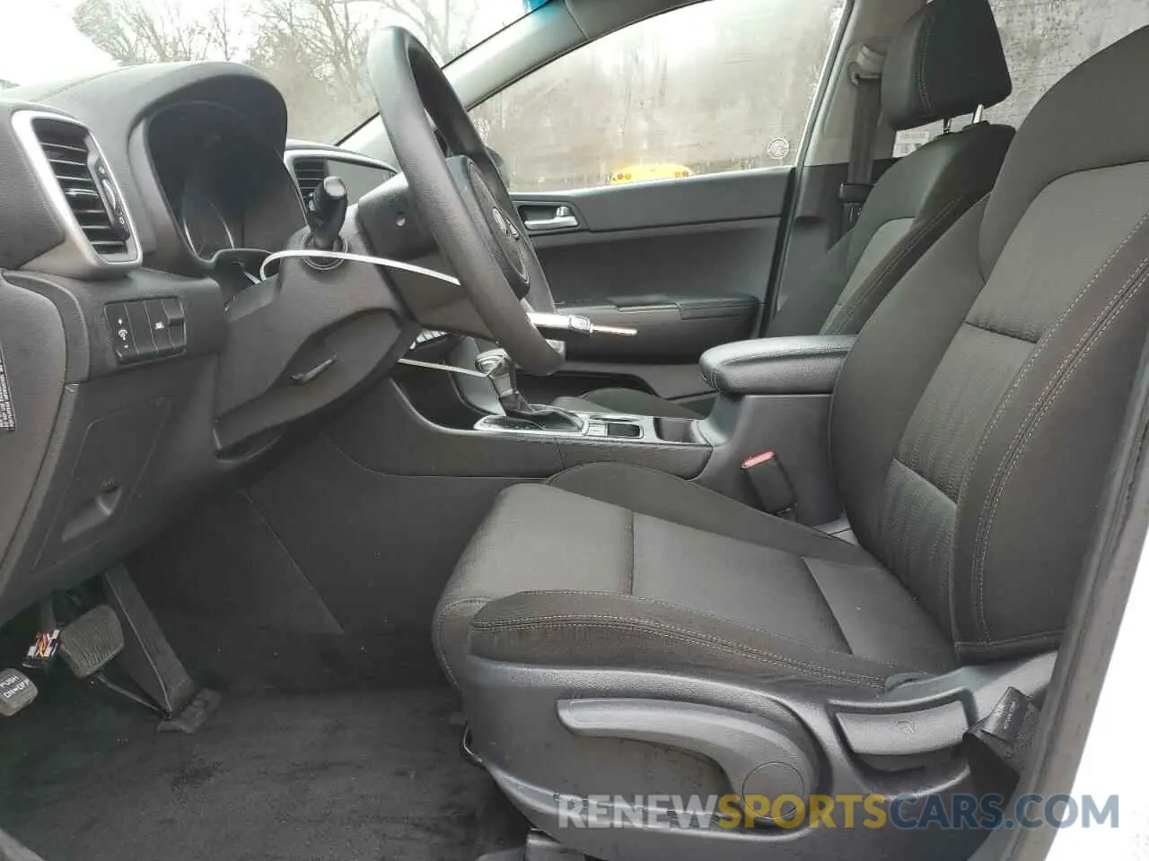 7 fotografías del automóvil dañado KNDPMCAC6M7916871 KIA SPORTAGE 2021