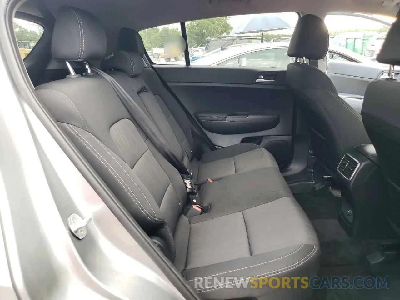 11 fotografías del automóvil dañado KNDPMCAC6M7933640 KIA SPORTAGE 2021