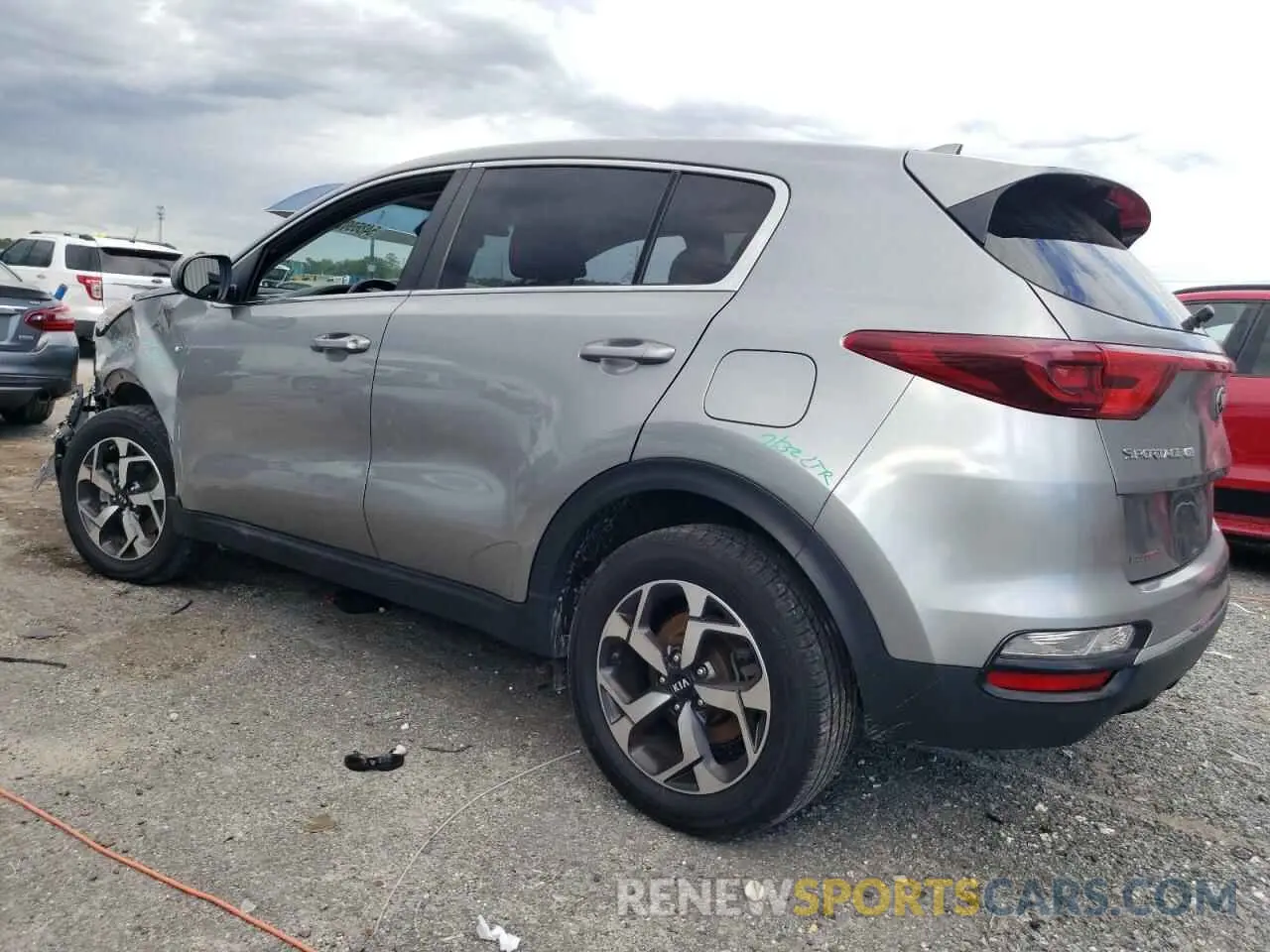 2 fotografías del automóvil dañado KNDPMCAC6M7933640 KIA SPORTAGE 2021