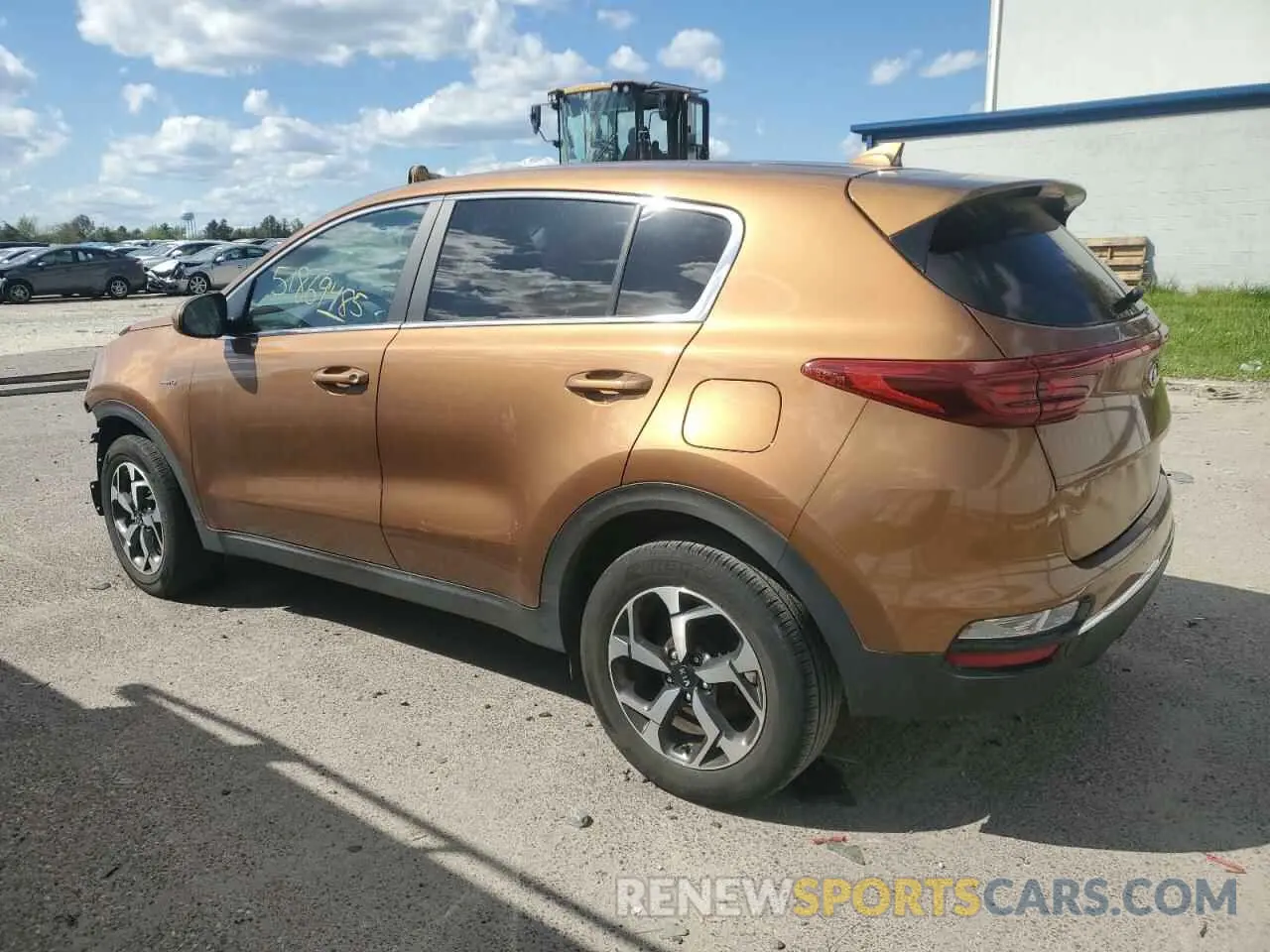 2 fotografías del automóvil dañado KNDPMCAC7M7924445 KIA SPORTAGE 2021