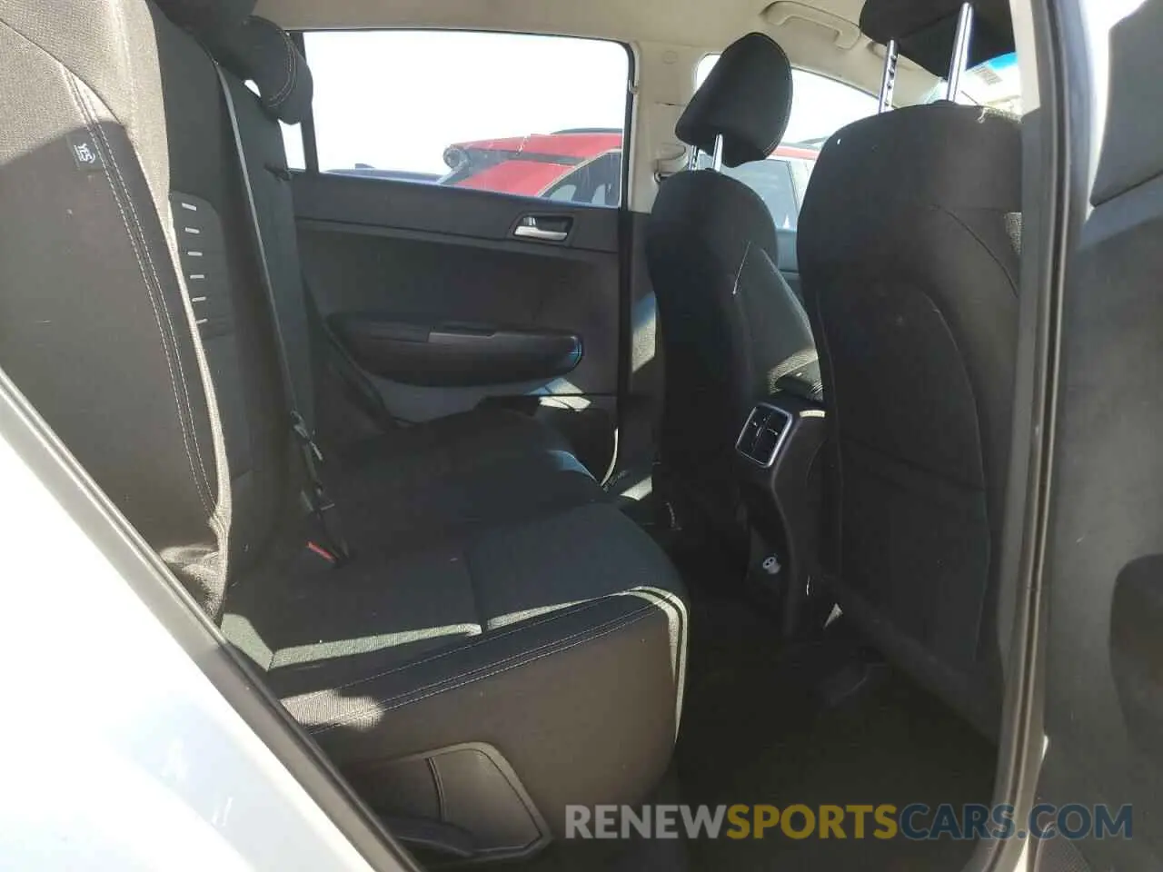10 fotografías del automóvil dañado KNDPMCAC9M7907730 KIA SPORTAGE 2021