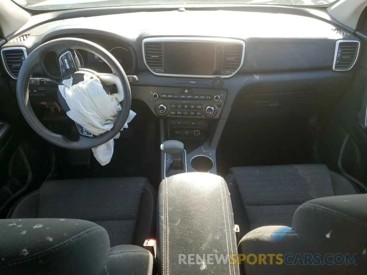 8 fotografías del automóvil dañado KNDPMCAC9M7907730 KIA SPORTAGE 2021