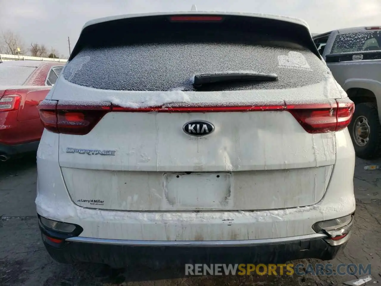 6 fotografías del automóvil dañado KNDPMCACXM7849384 KIA SPORTAGE 2021