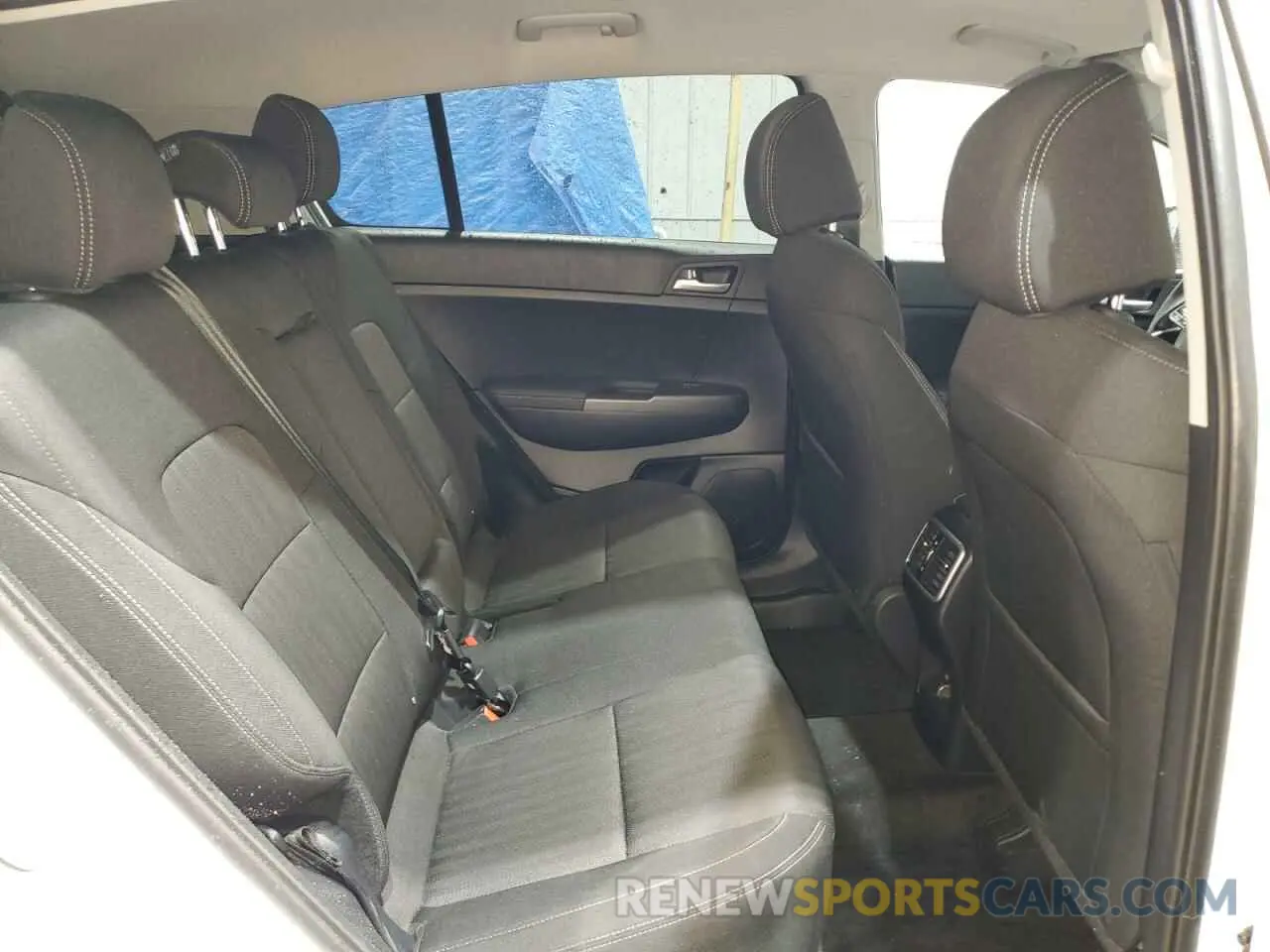 11 fotografías del automóvil dañado KNDPMCACXM7916999 KIA SPORTAGE 2021