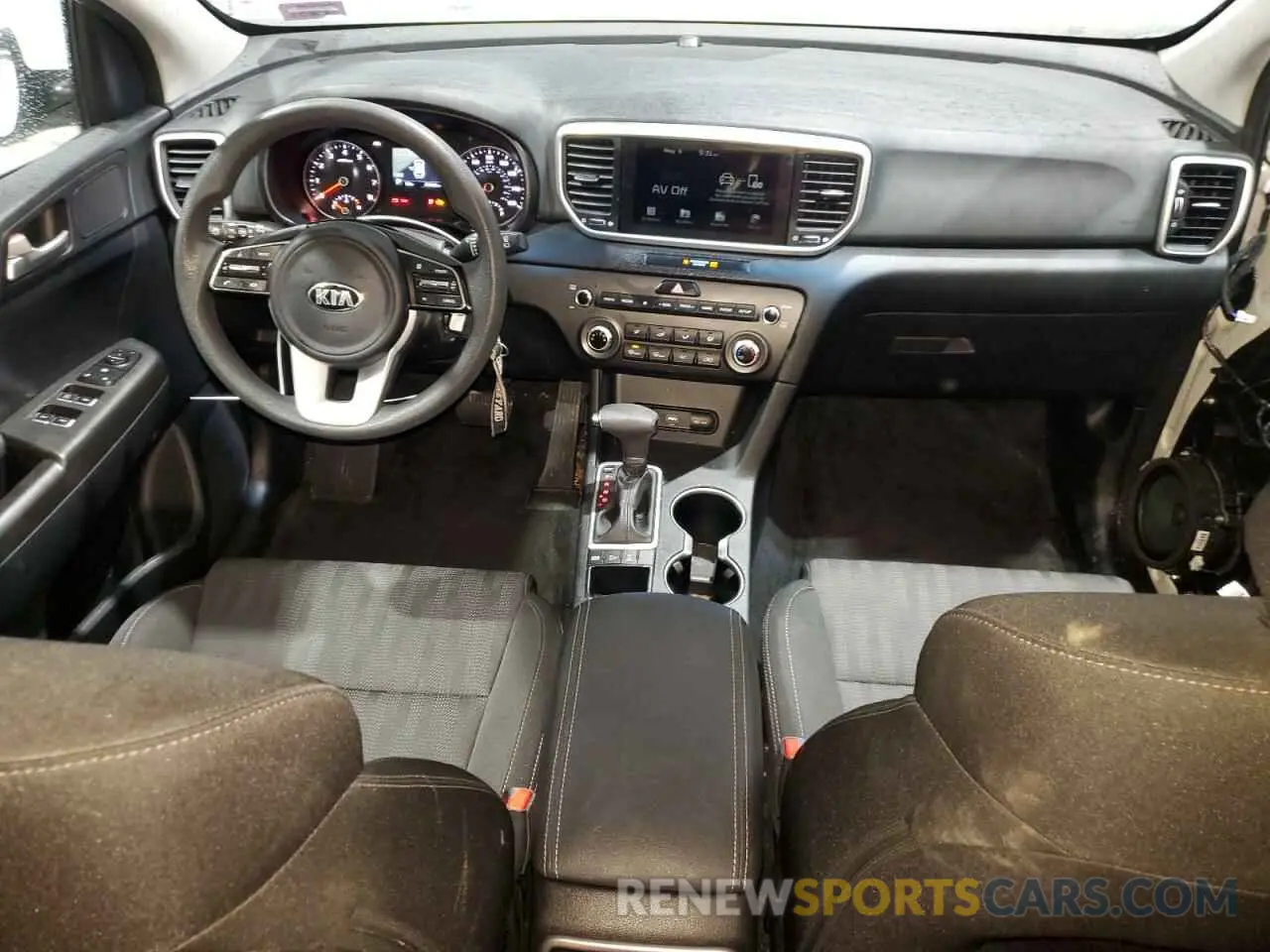 8 fotografías del automóvil dañado KNDPMCACXM7916999 KIA SPORTAGE 2021