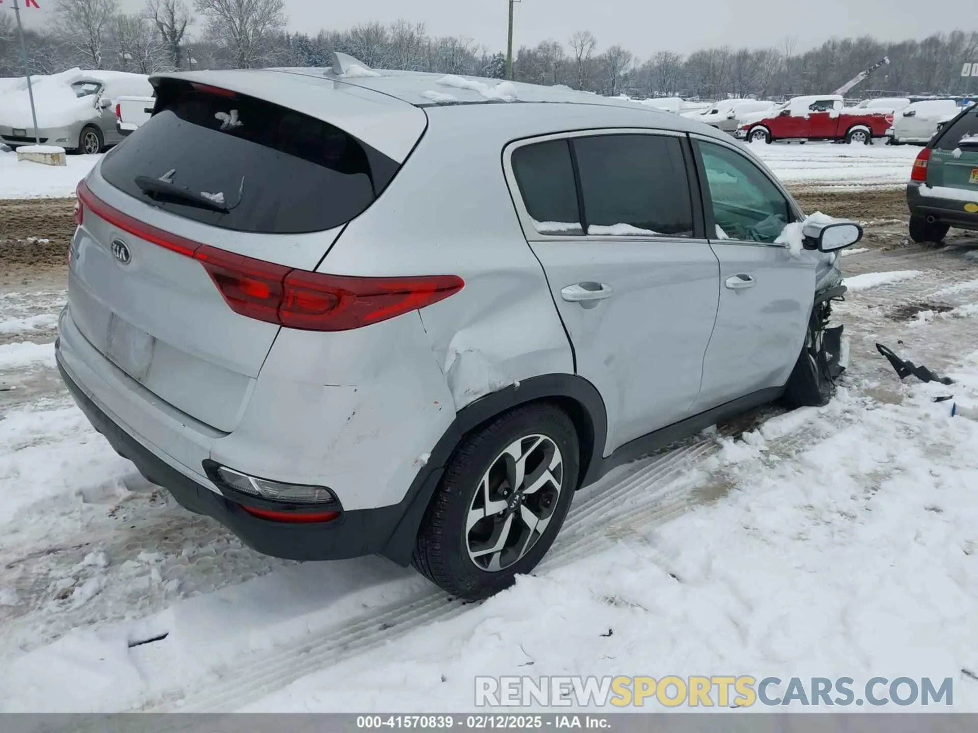 4 fotografías del automóvil dañado KNDPMCACXM7918042 KIA SPORTAGE 2021